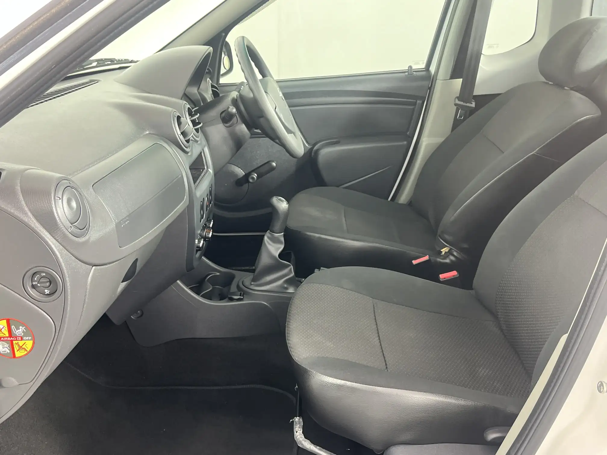 Nissan NP200