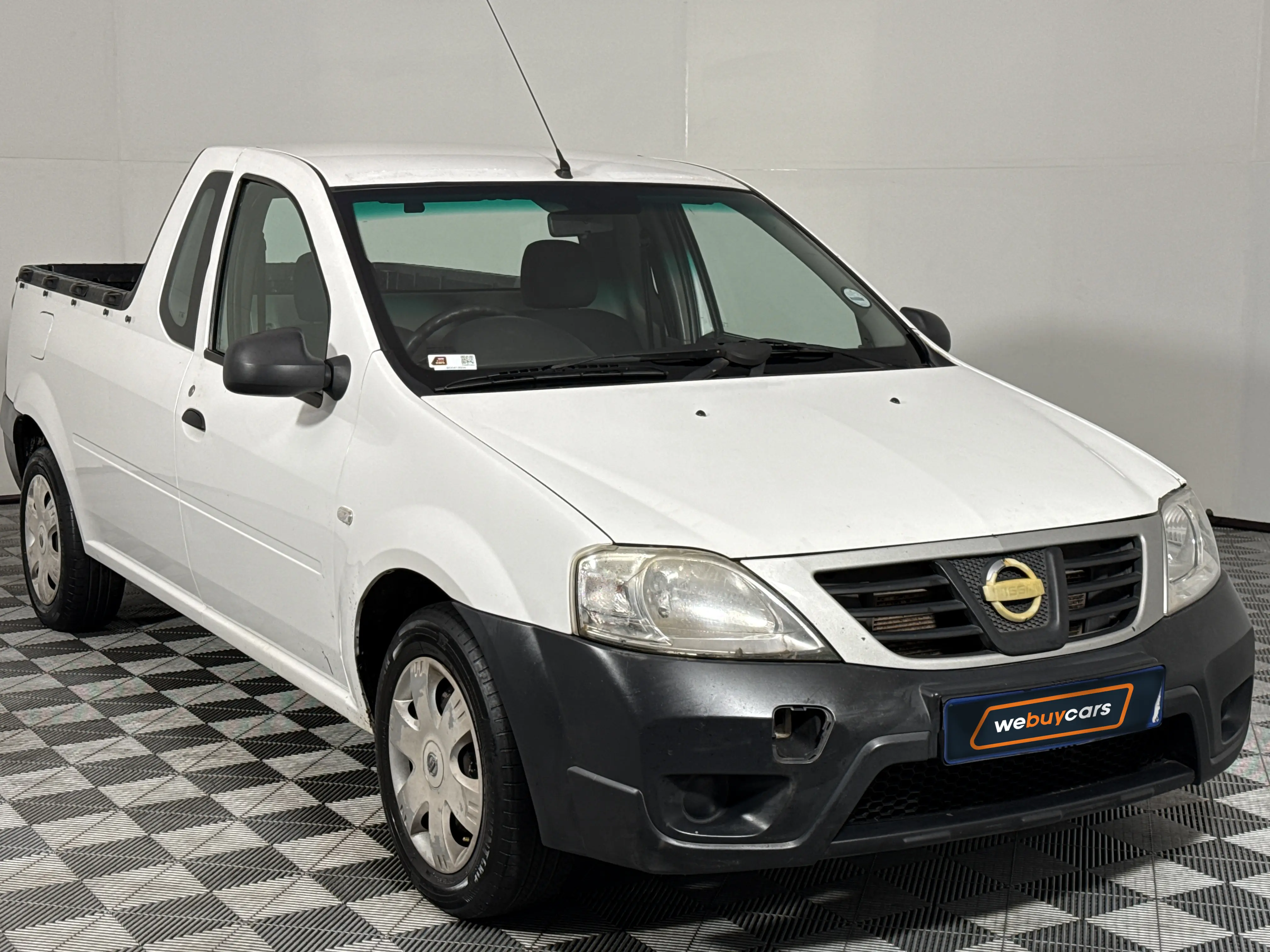 2017 Nissan NP200 1.6 A/C Safety Pack Pick Up Single Cab, photo 3