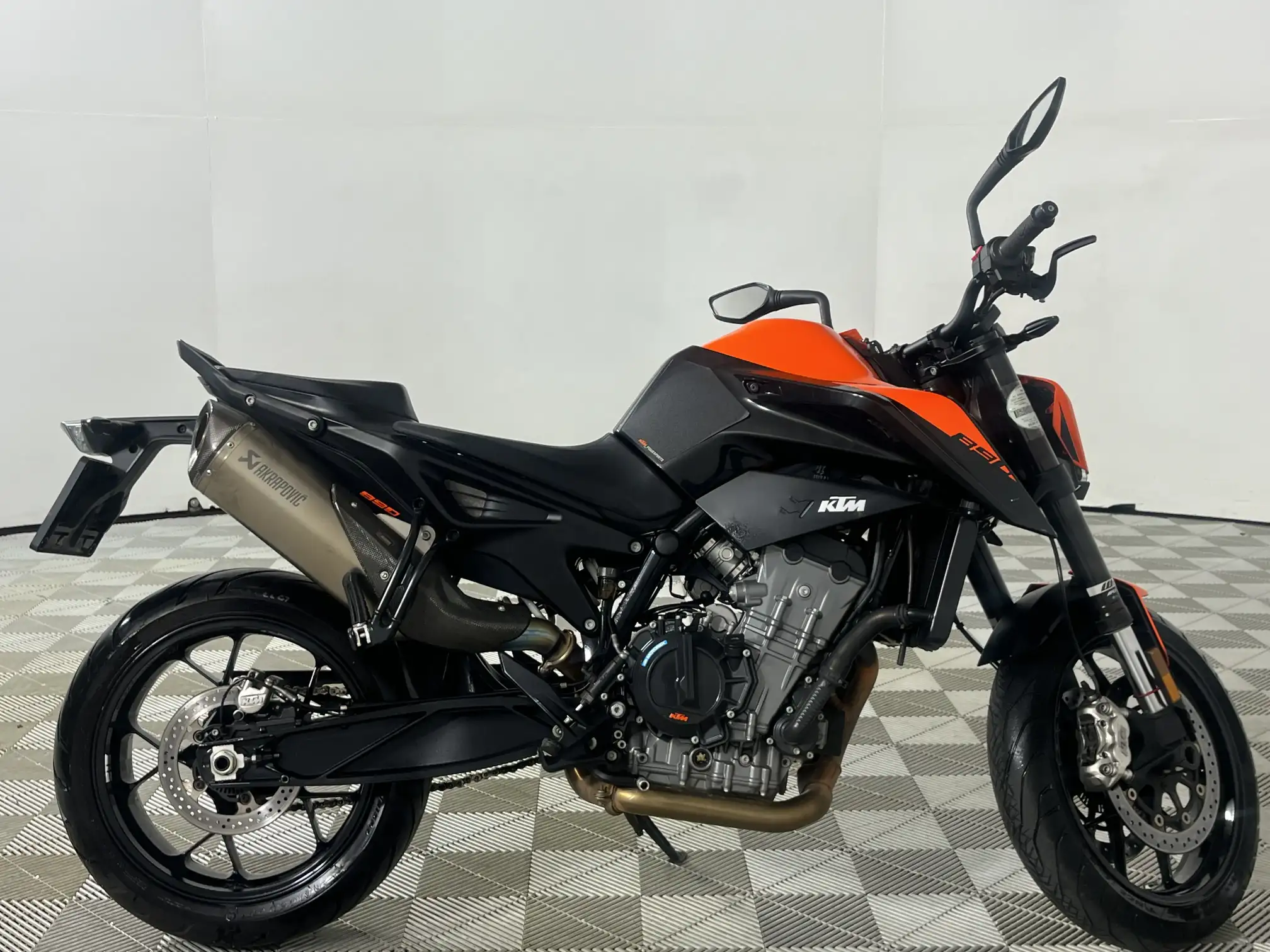 2022 KTM Duke