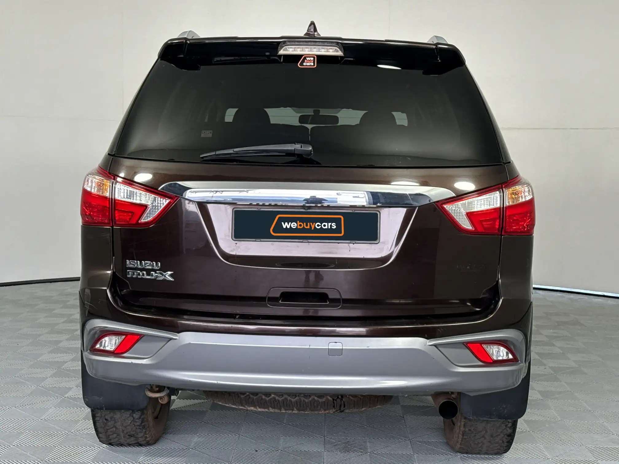 Isuzu MU-X