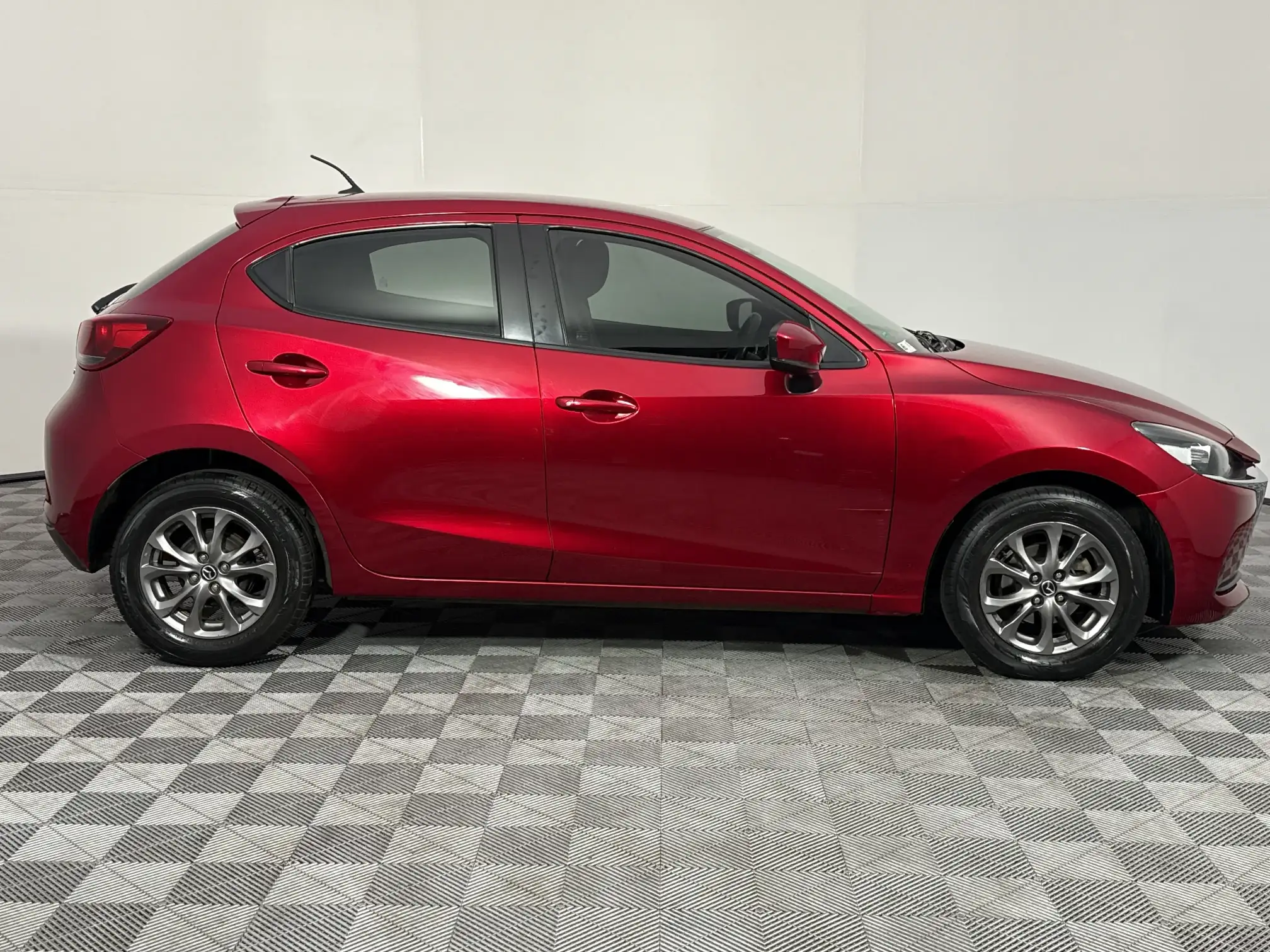 Mazda Mazda 2