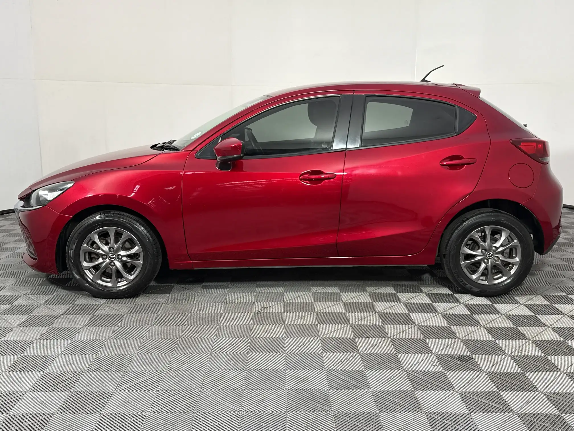 Mazda Mazda 2