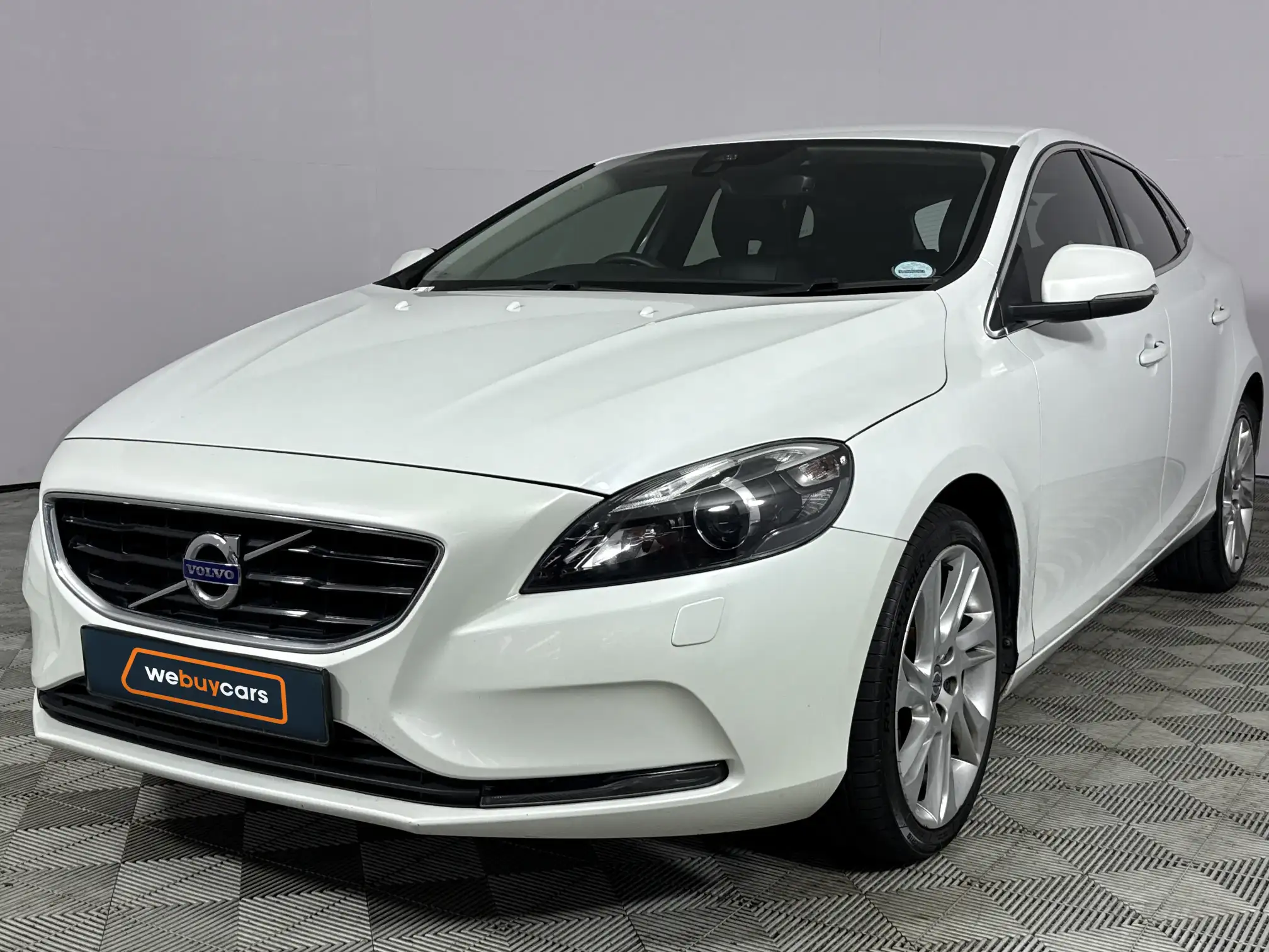 2016 Volvo V40