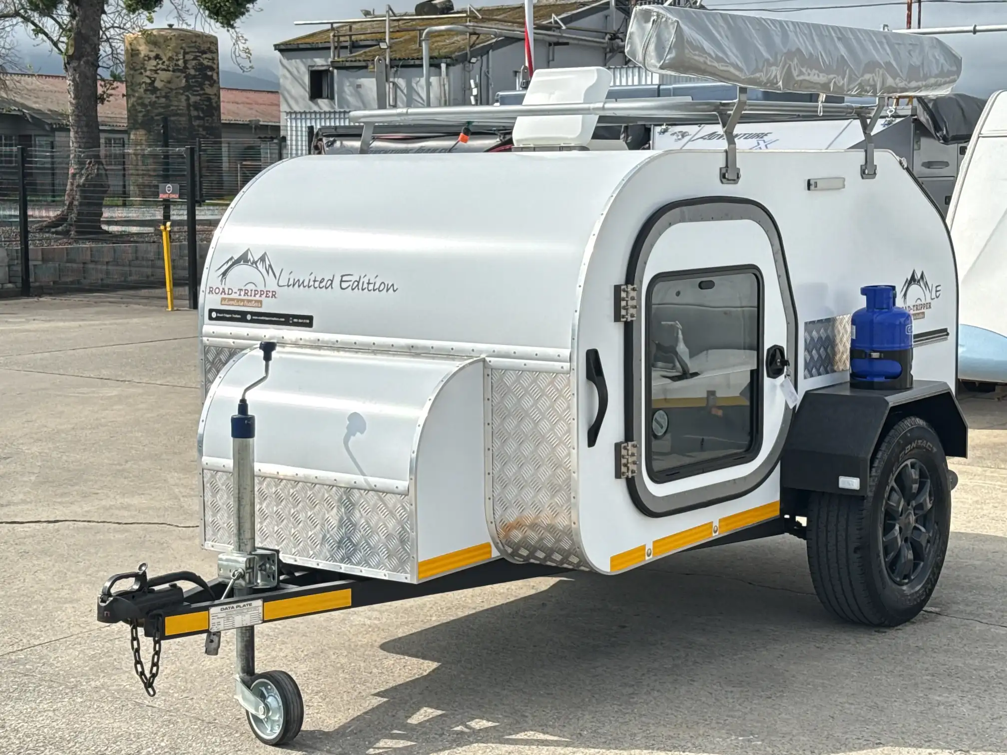 2022 Road-Tipper LE