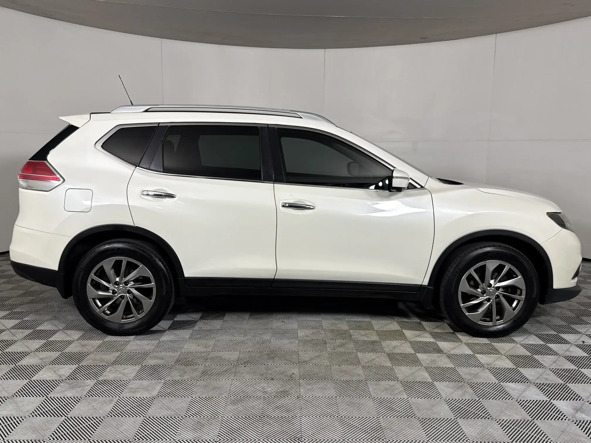 Nissan X Trail