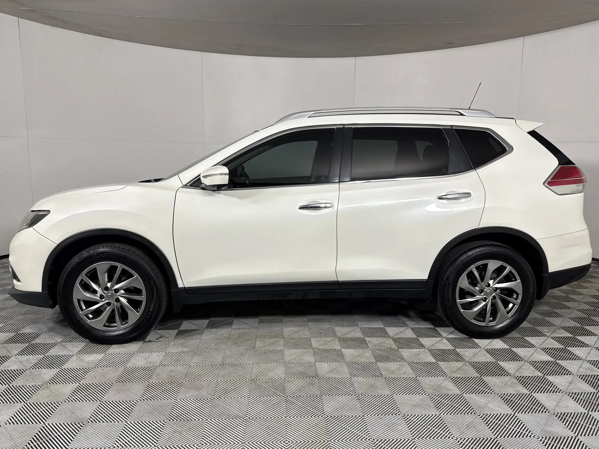 Nissan X Trail