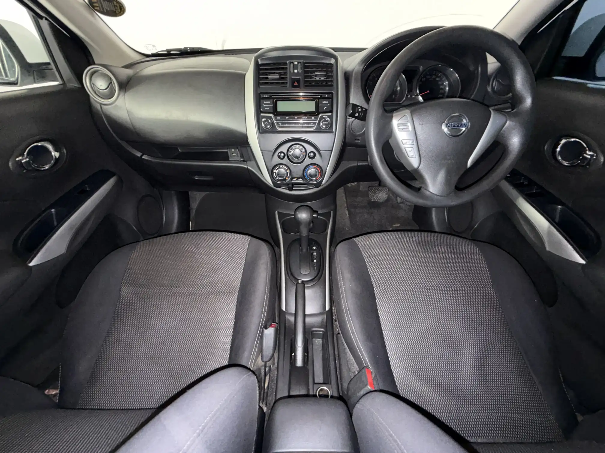 Nissan Almera