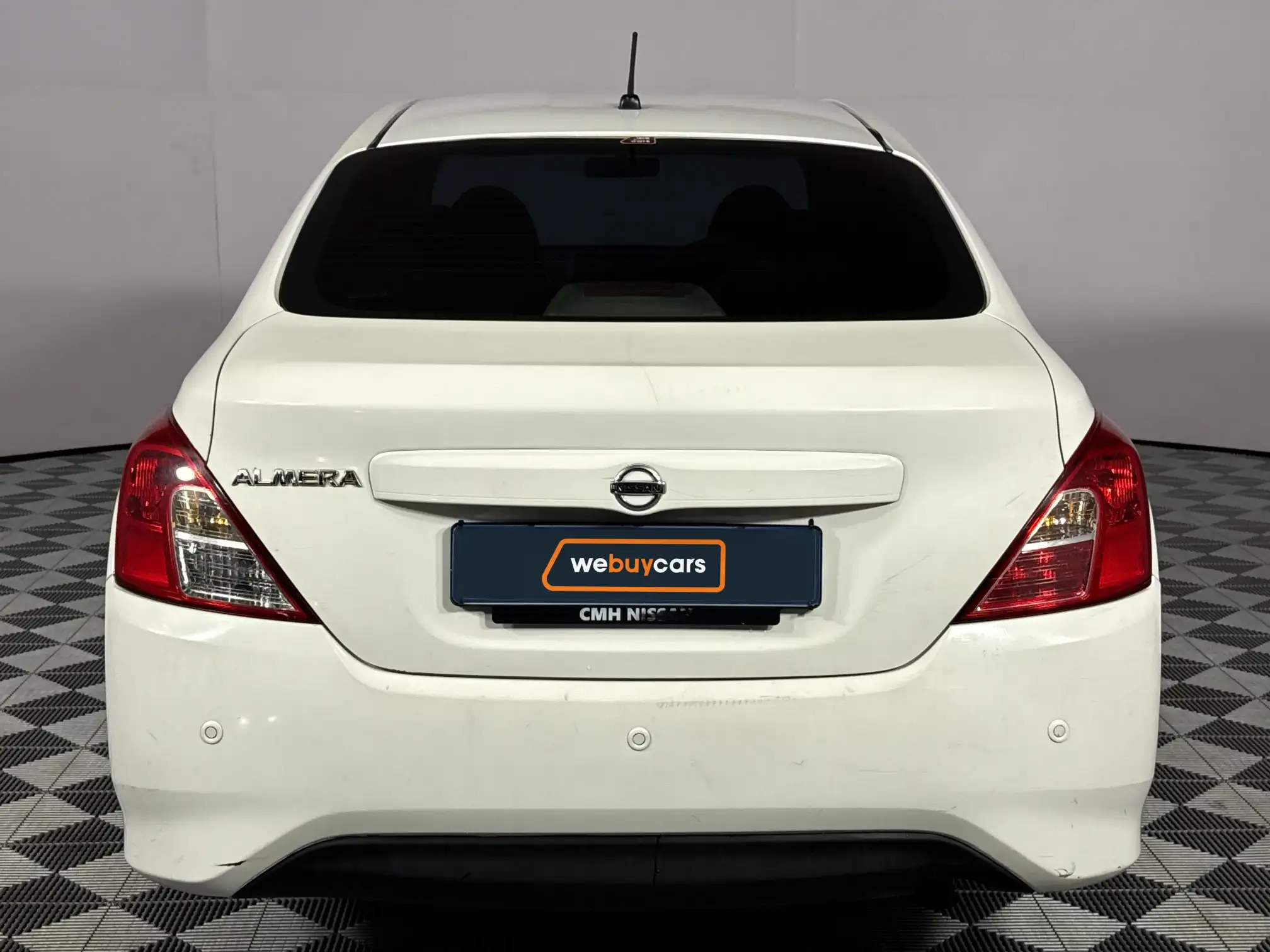 Nissan Almera