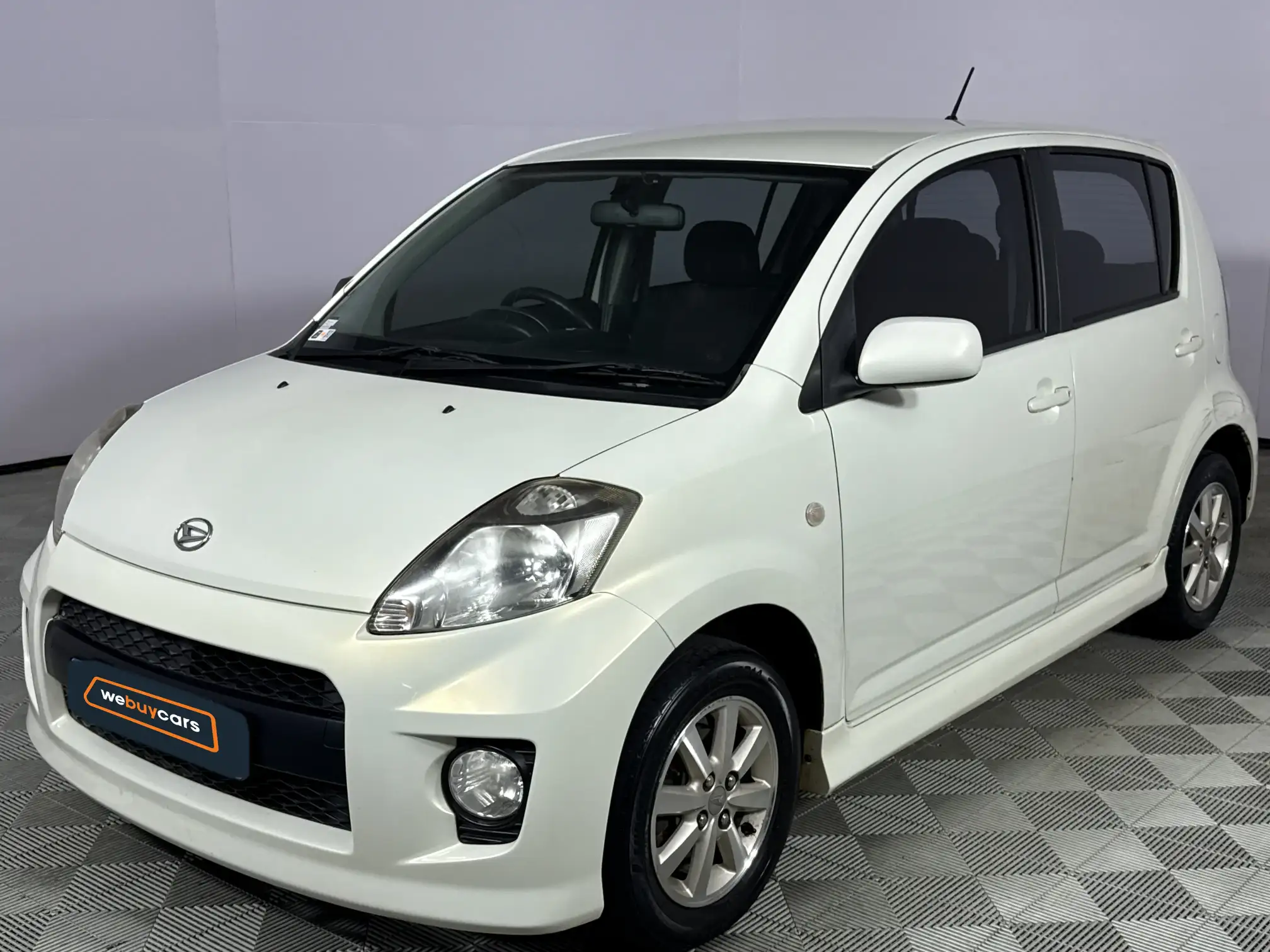 2011 Daihatsu Sirion