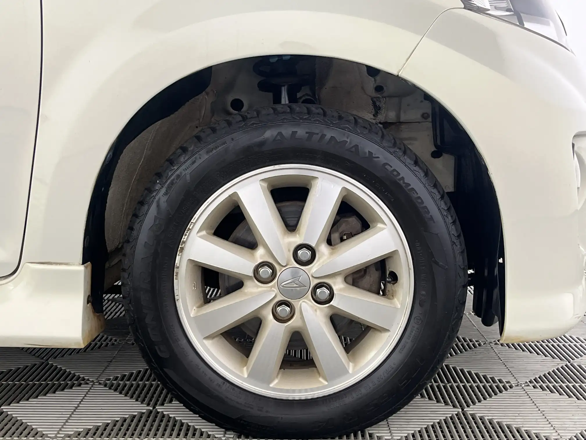 Daihatsu Sirion