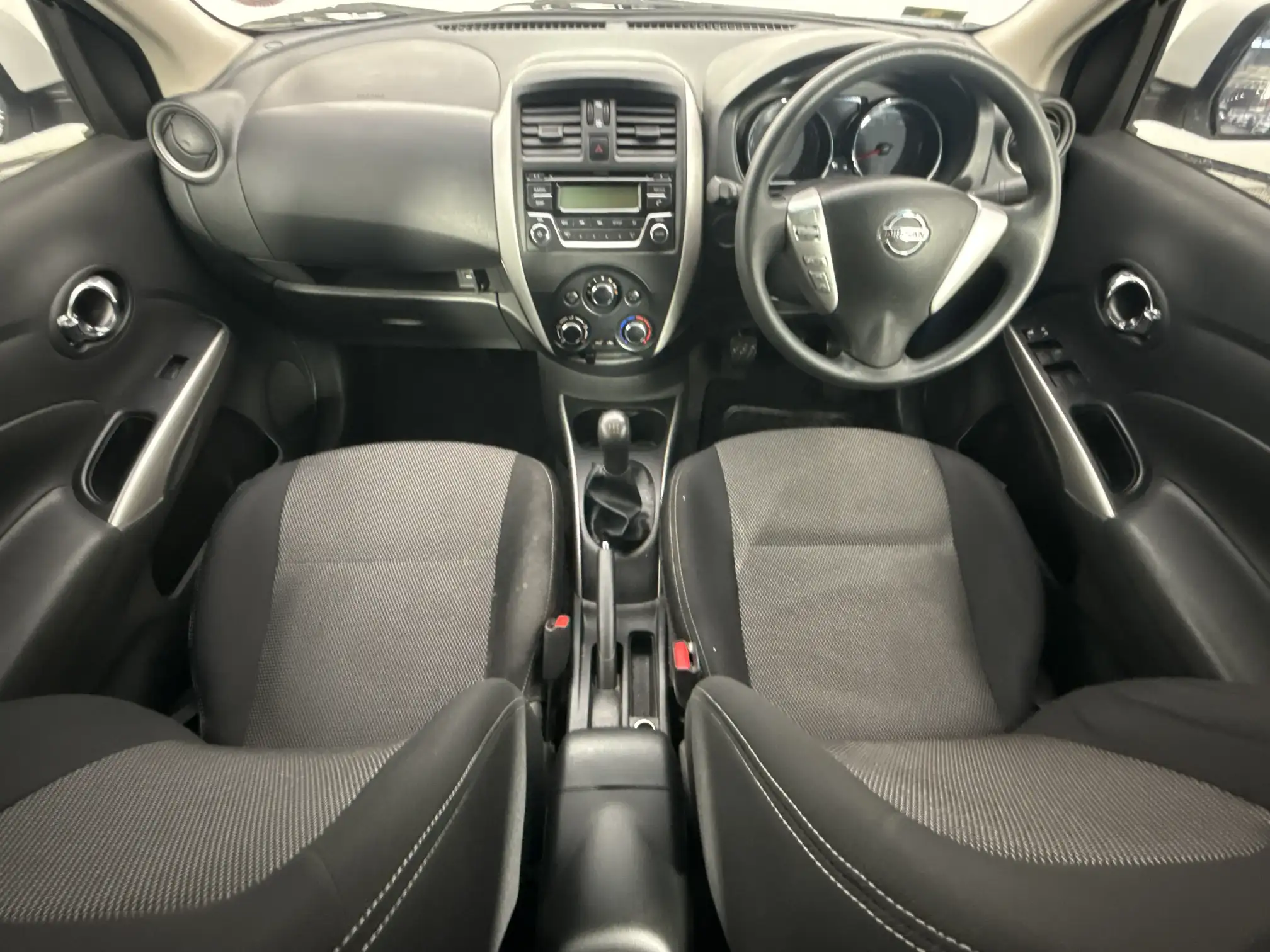 Nissan Almera