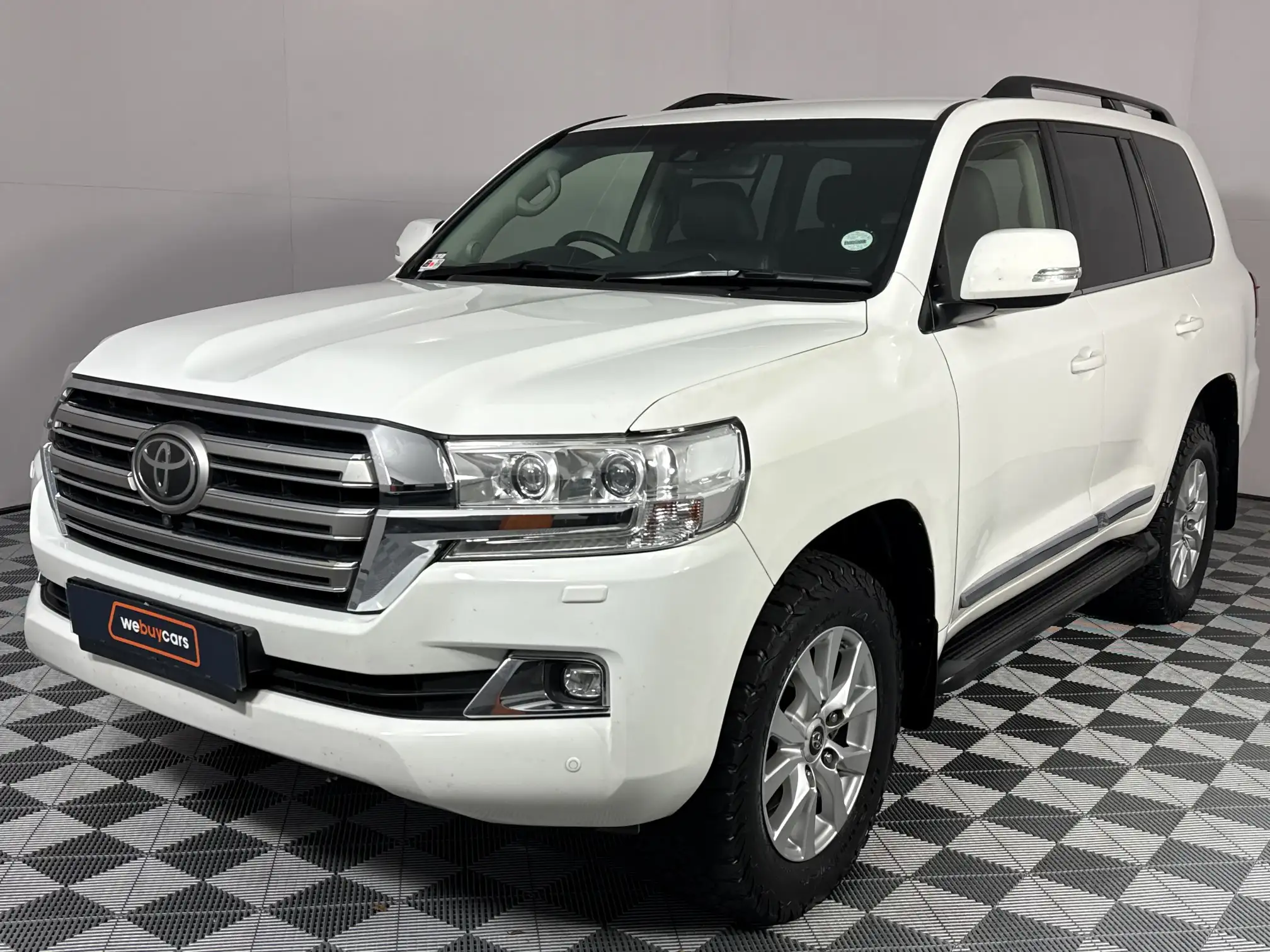 2017 Toyota Land Cruiser
