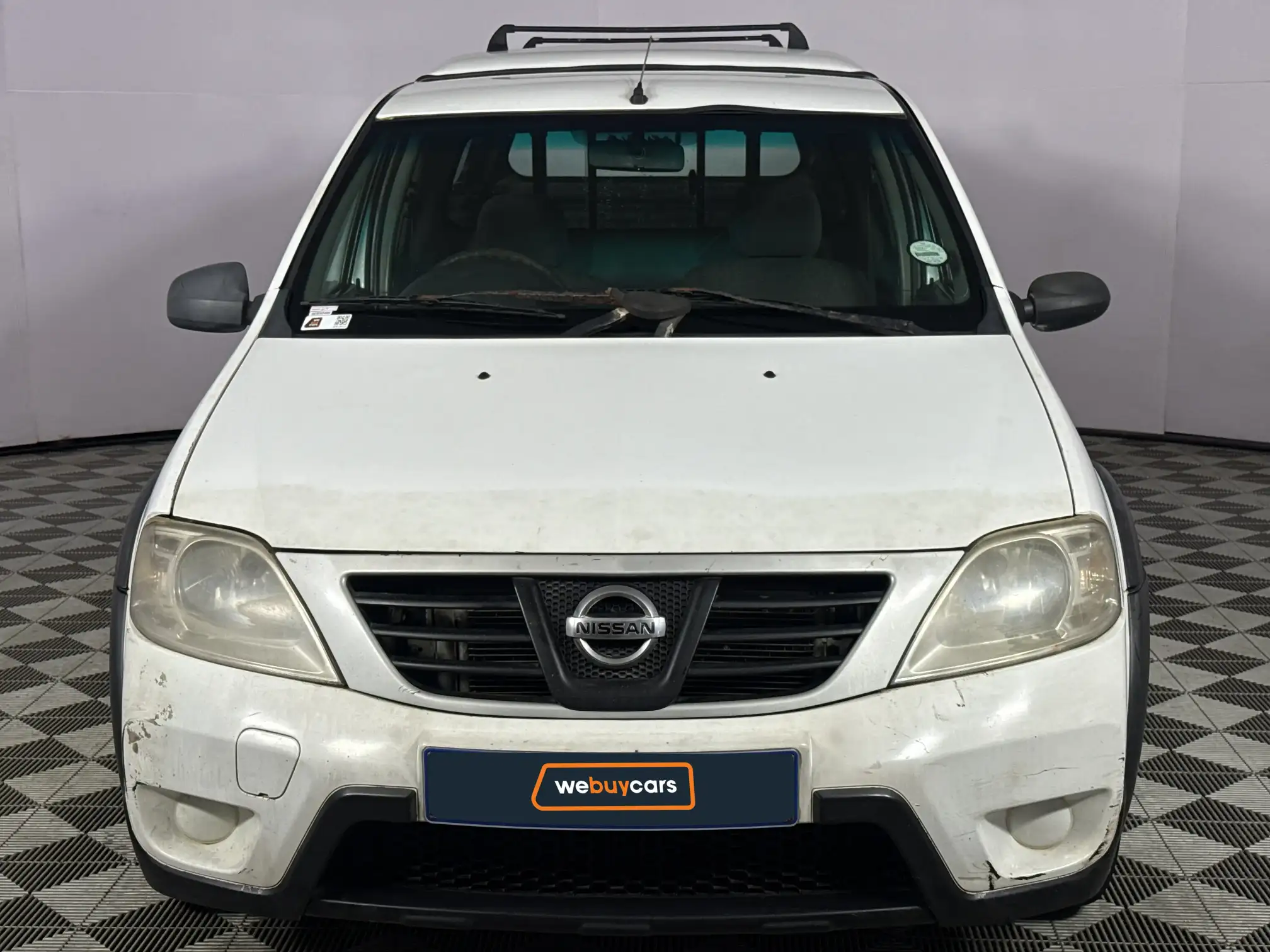 Nissan NP200