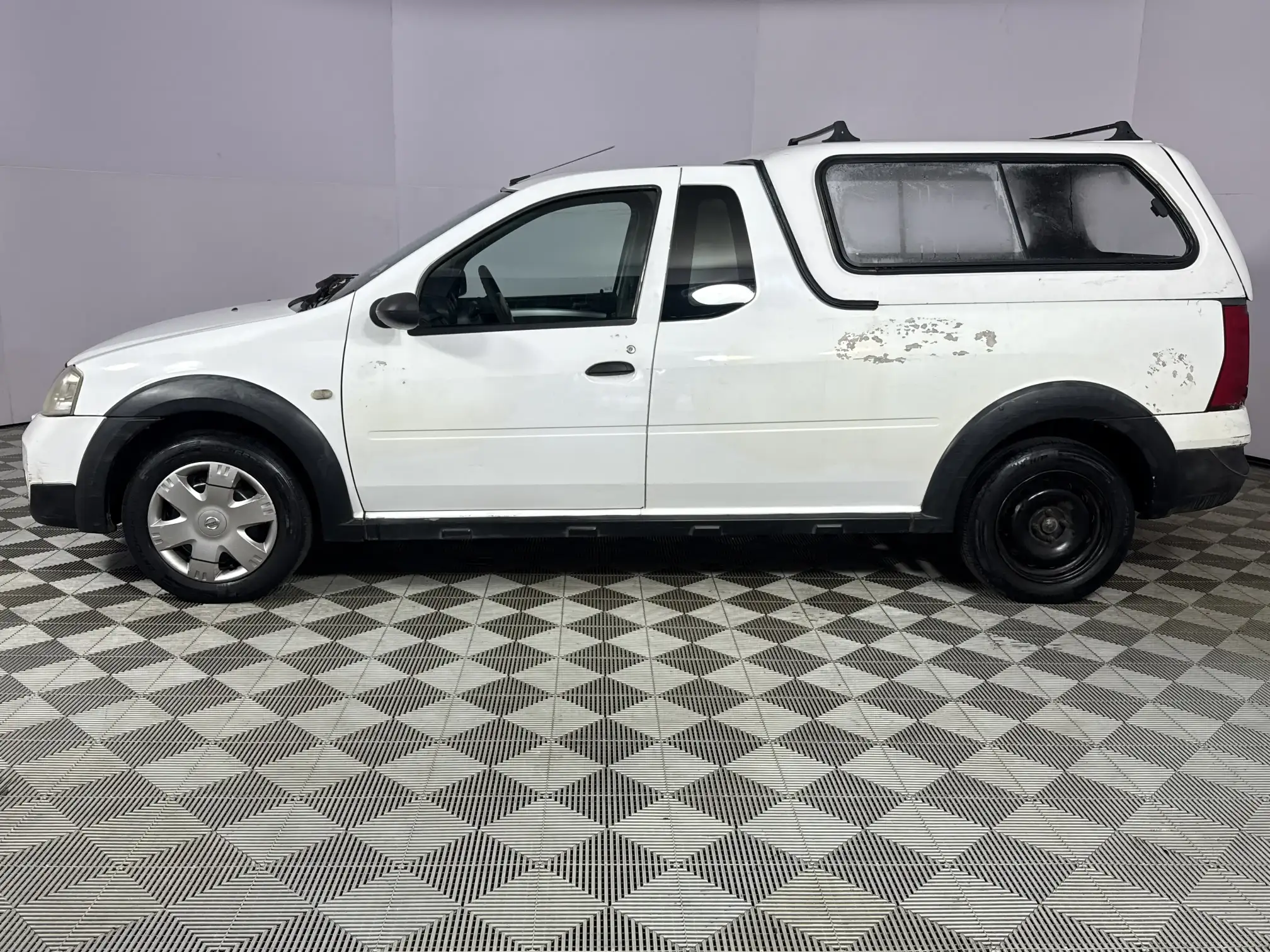 Nissan NP200