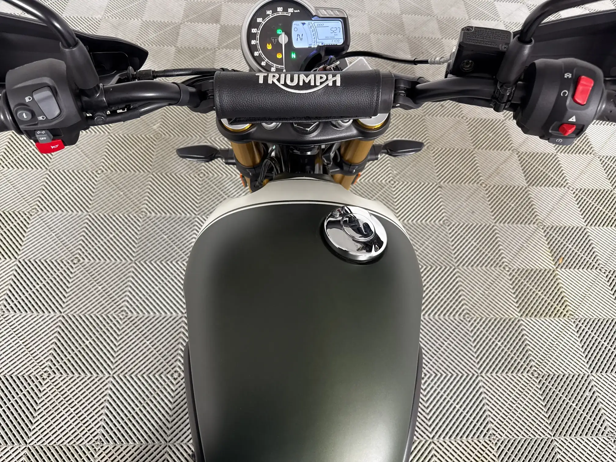 Triumph Scrambler 400