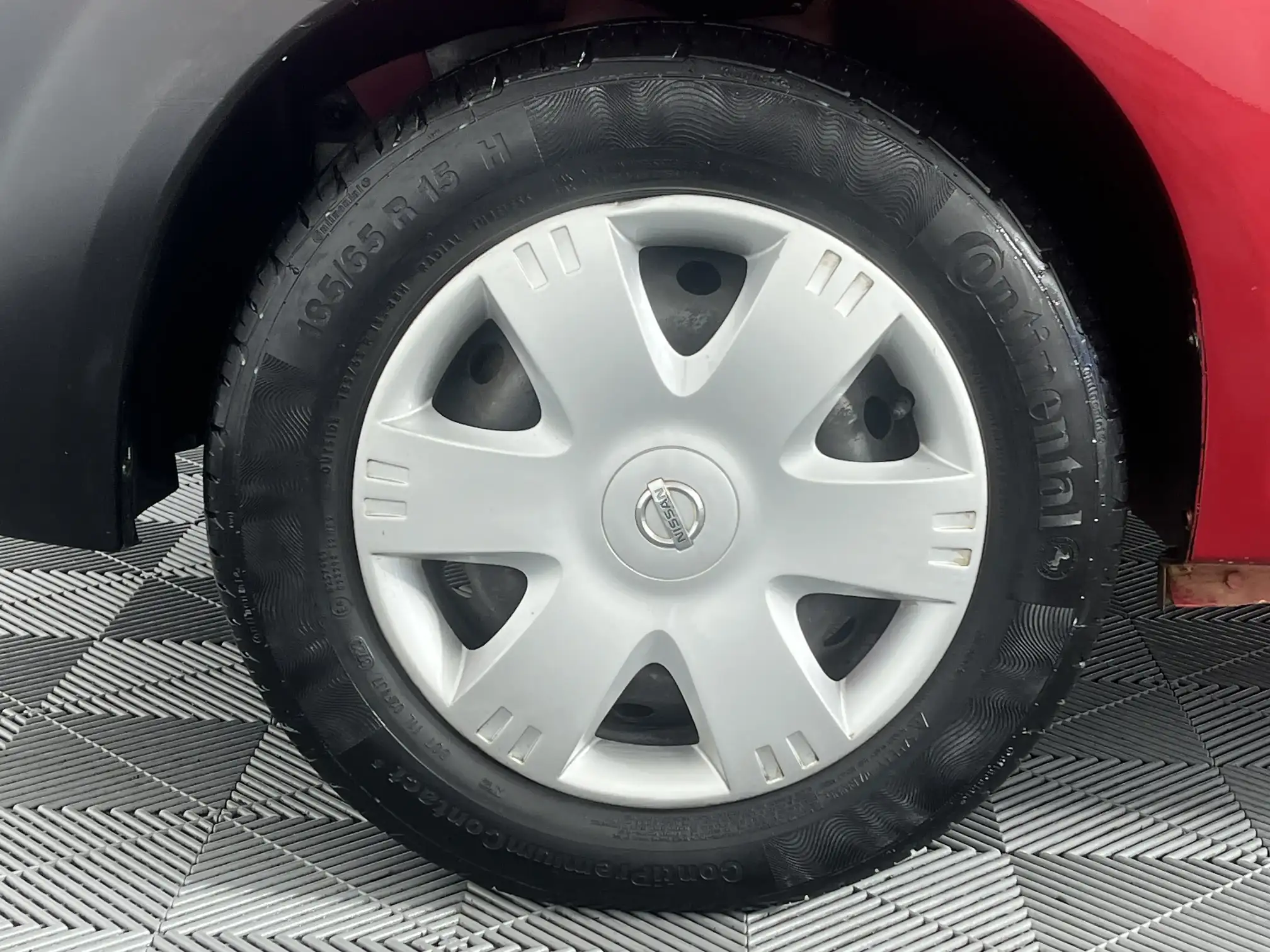Nissan NP200