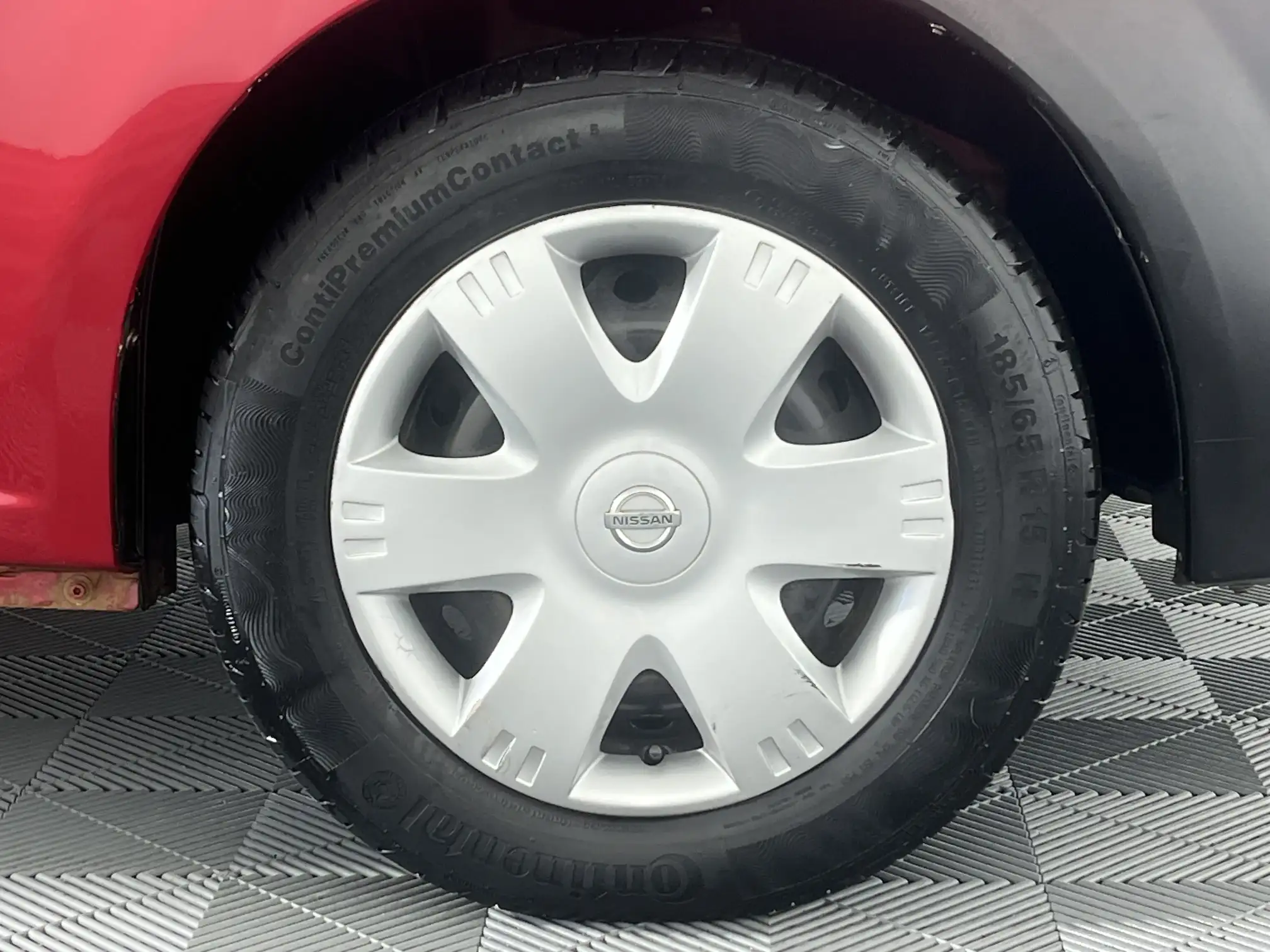 Nissan NP200