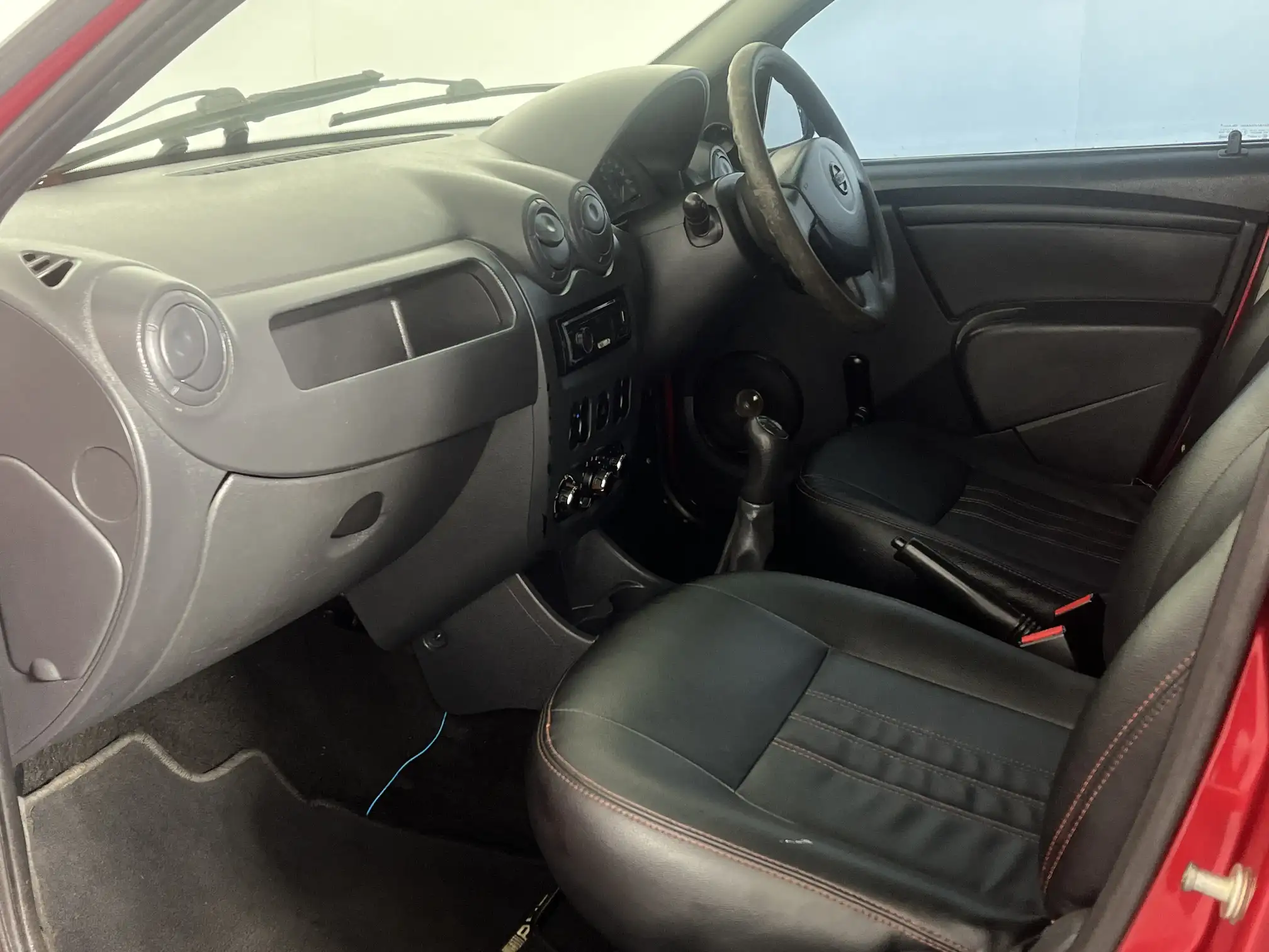 Nissan NP200