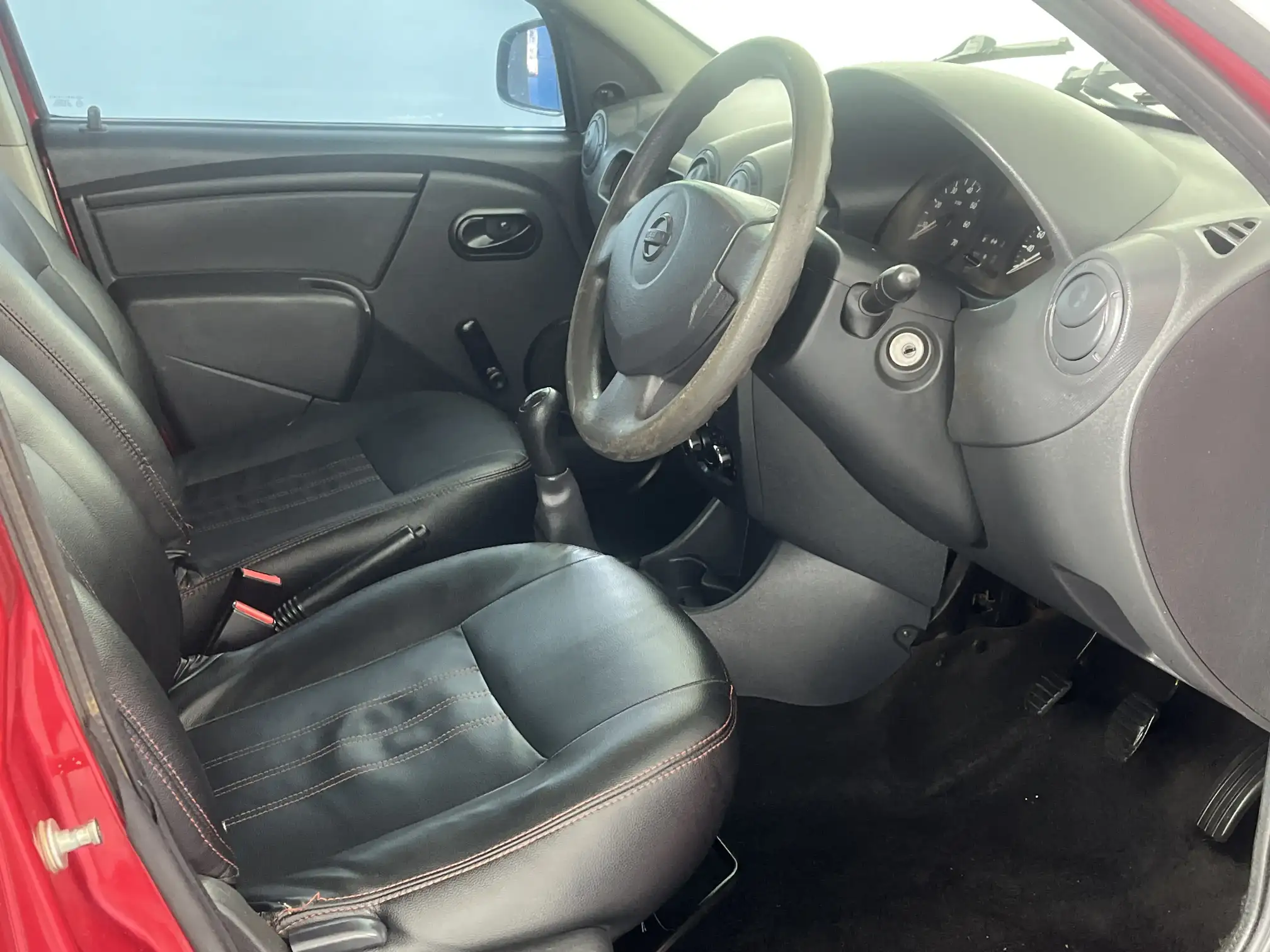 Nissan NP200