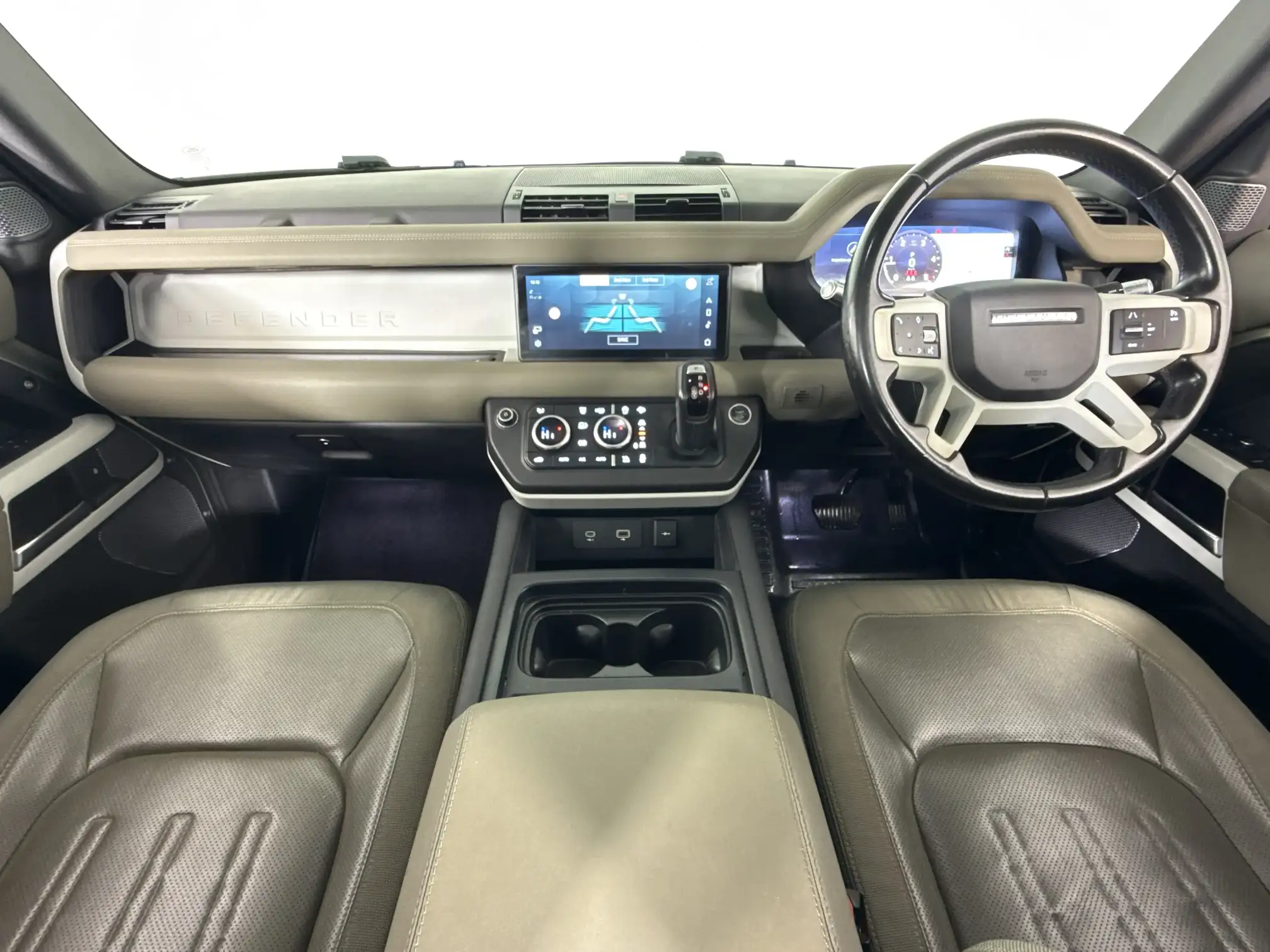 Land Rover Defender 110