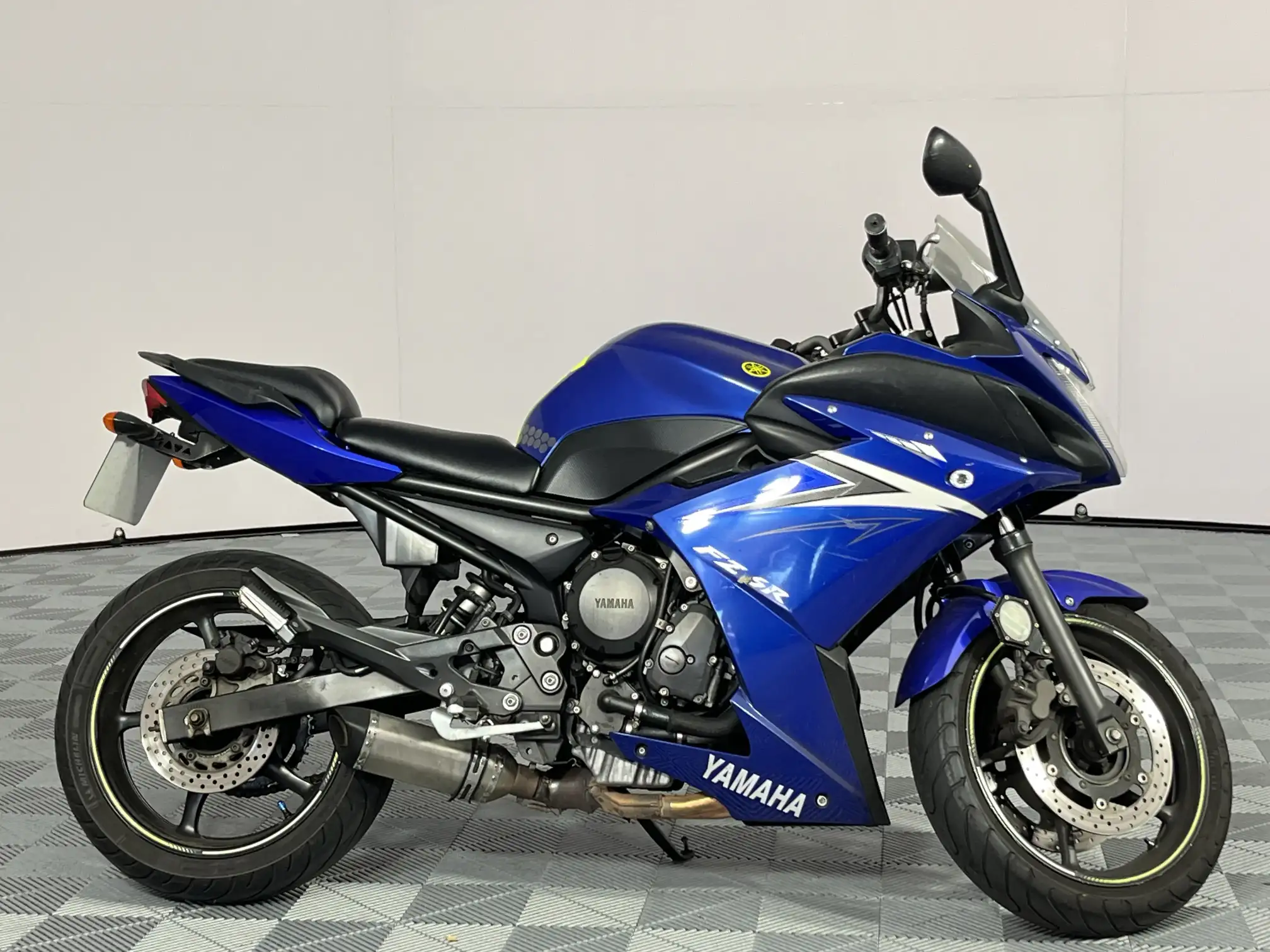 Yamaha FZ6