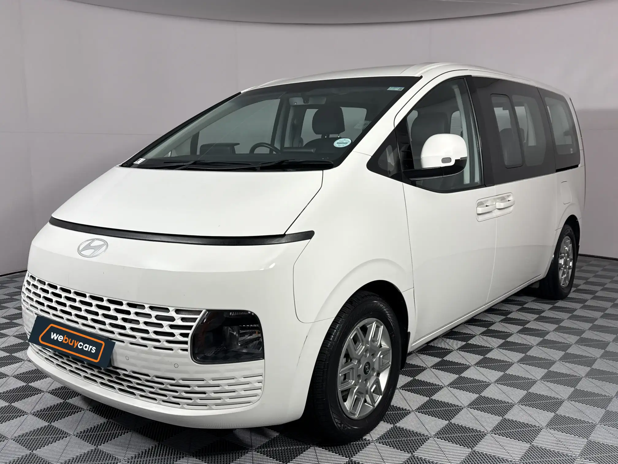 2024 Hyundai Staria
