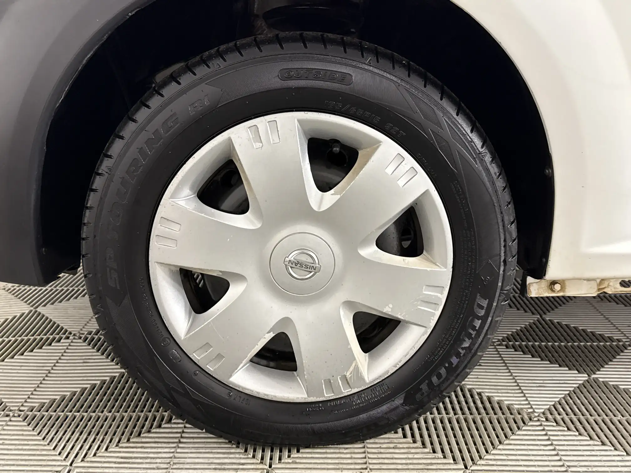 Nissan NP200