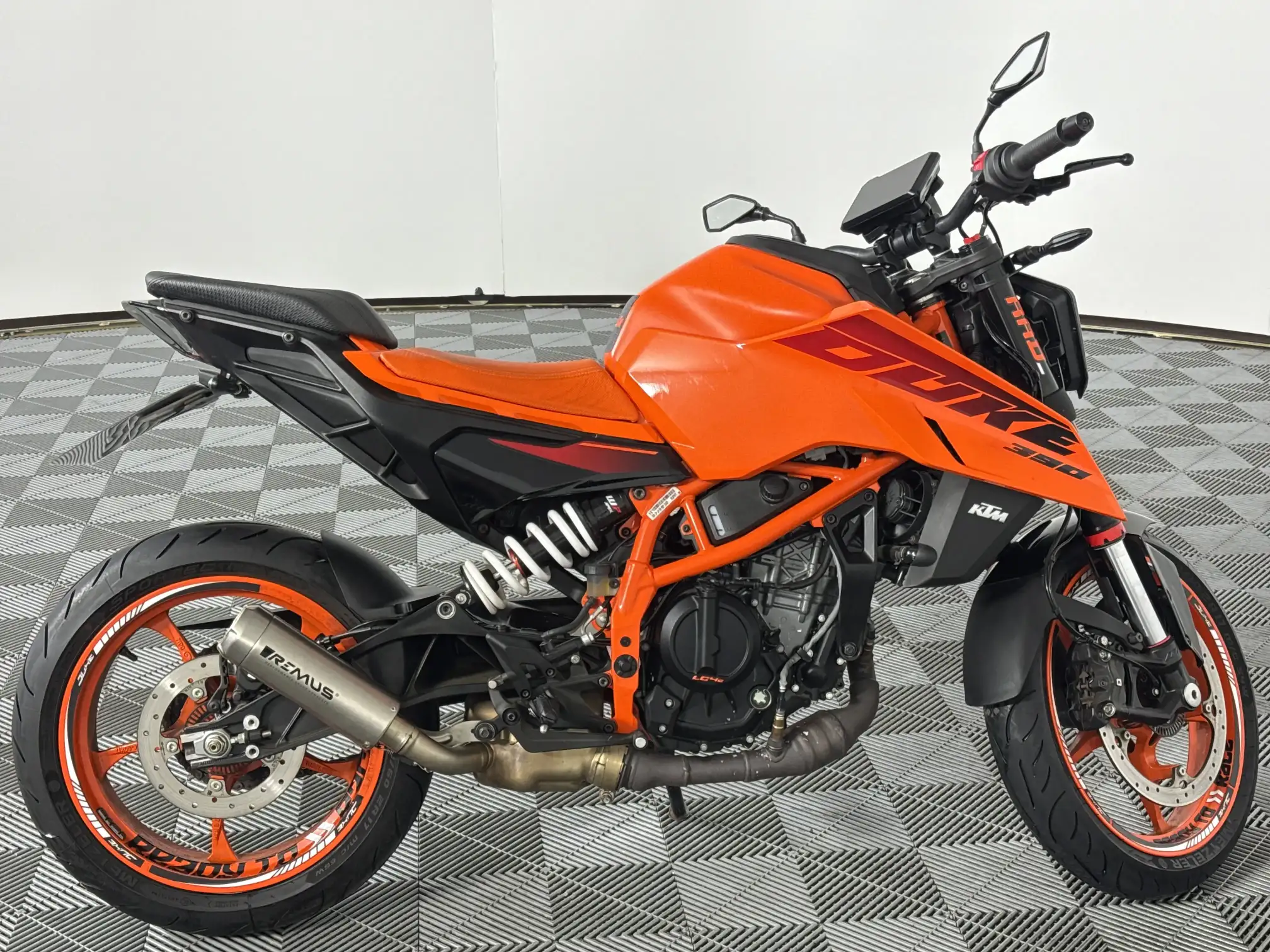 2024 KTM Duke