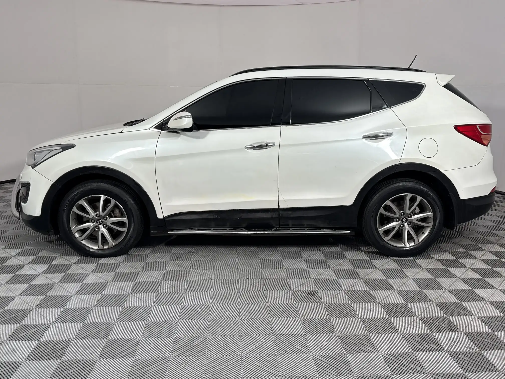 Hyundai Santa-FE