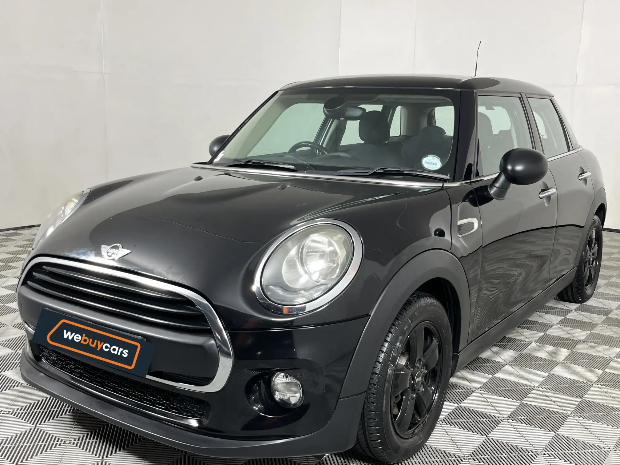 Mini Cooper 5DR