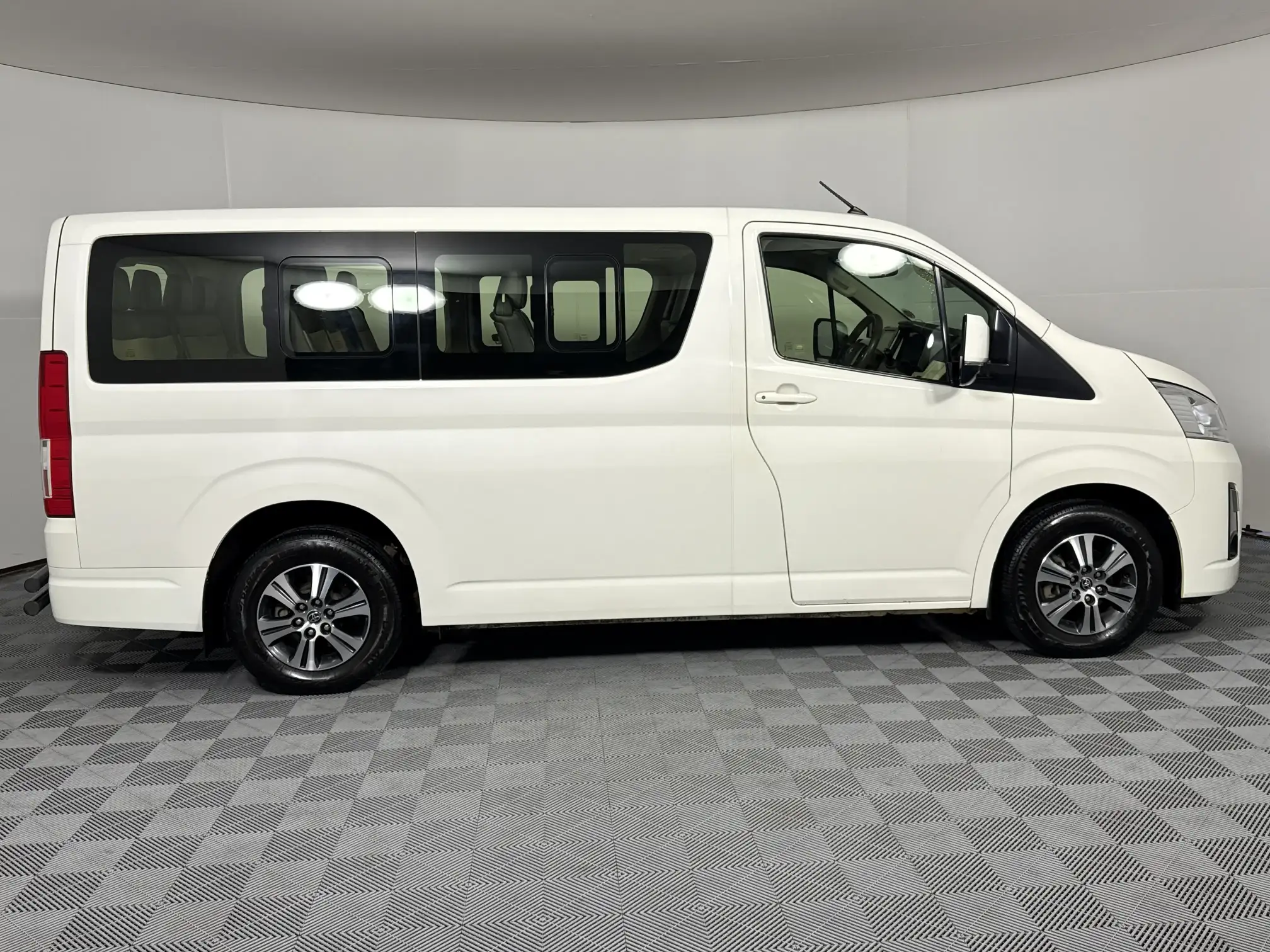 Toyota Quantum