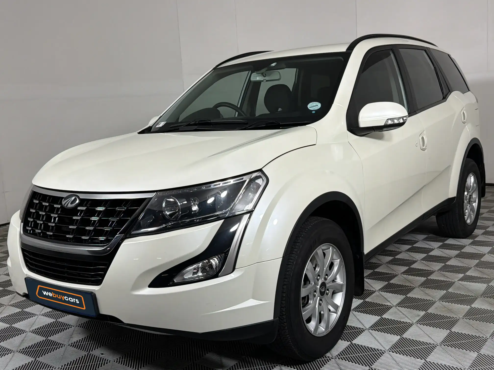 2019 Mahindra XUV