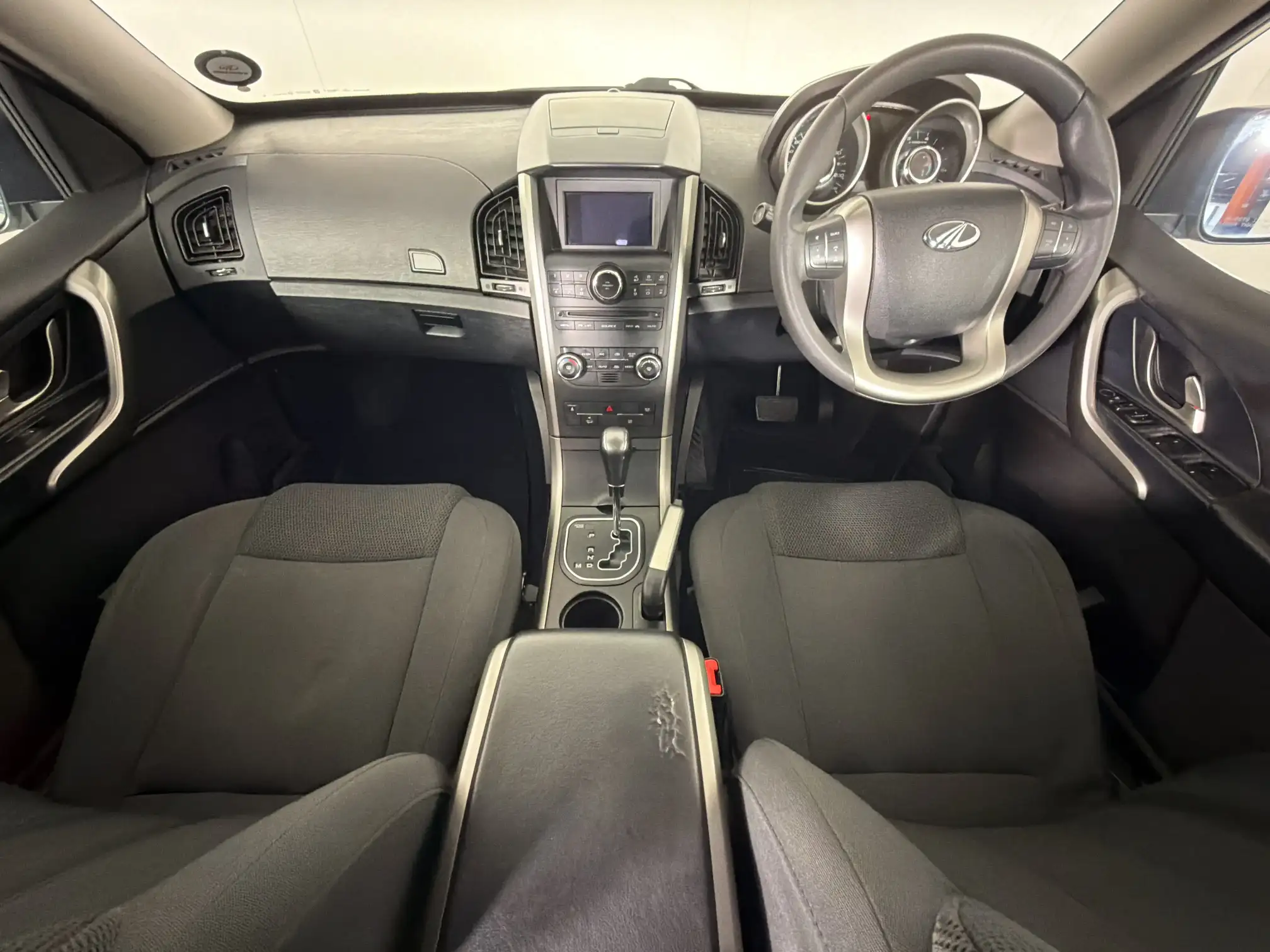 Mahindra XUV