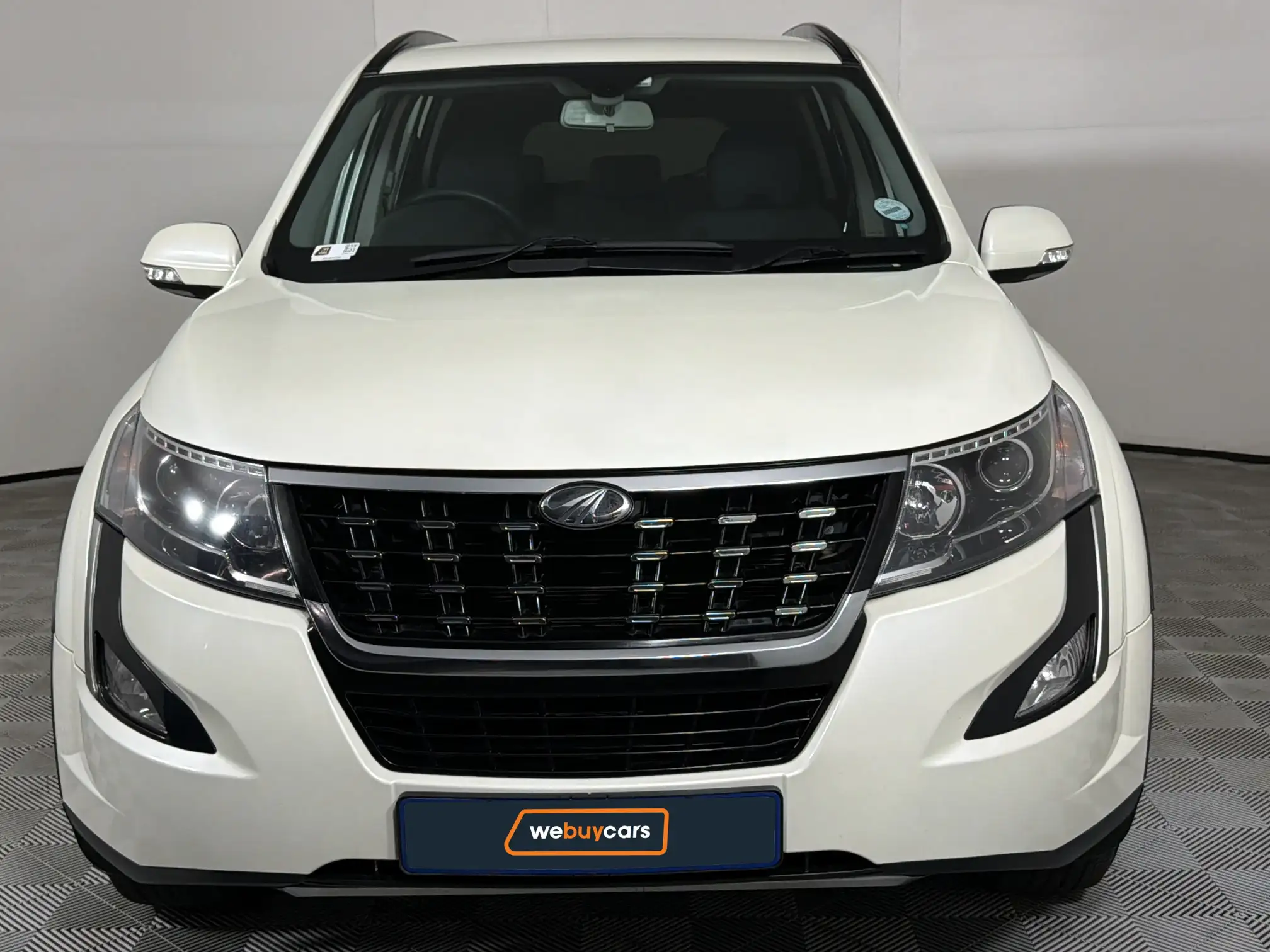 Mahindra XUV