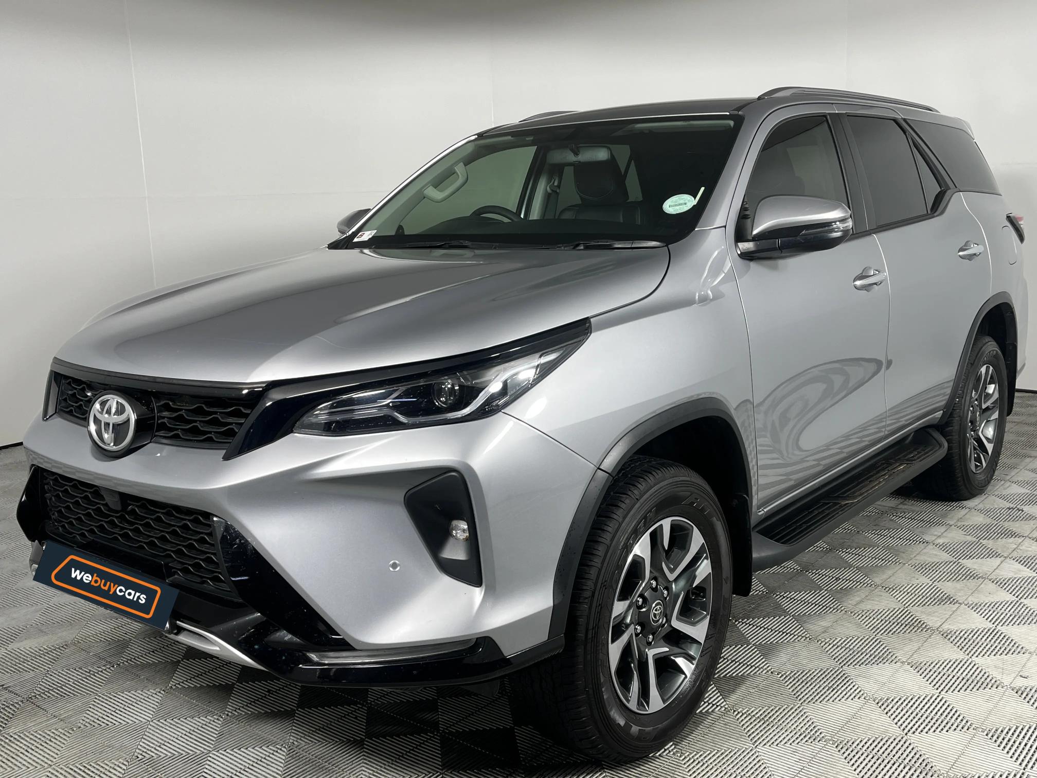 Toyota Fortuner VI 2.4GD-6 Auto 4x4