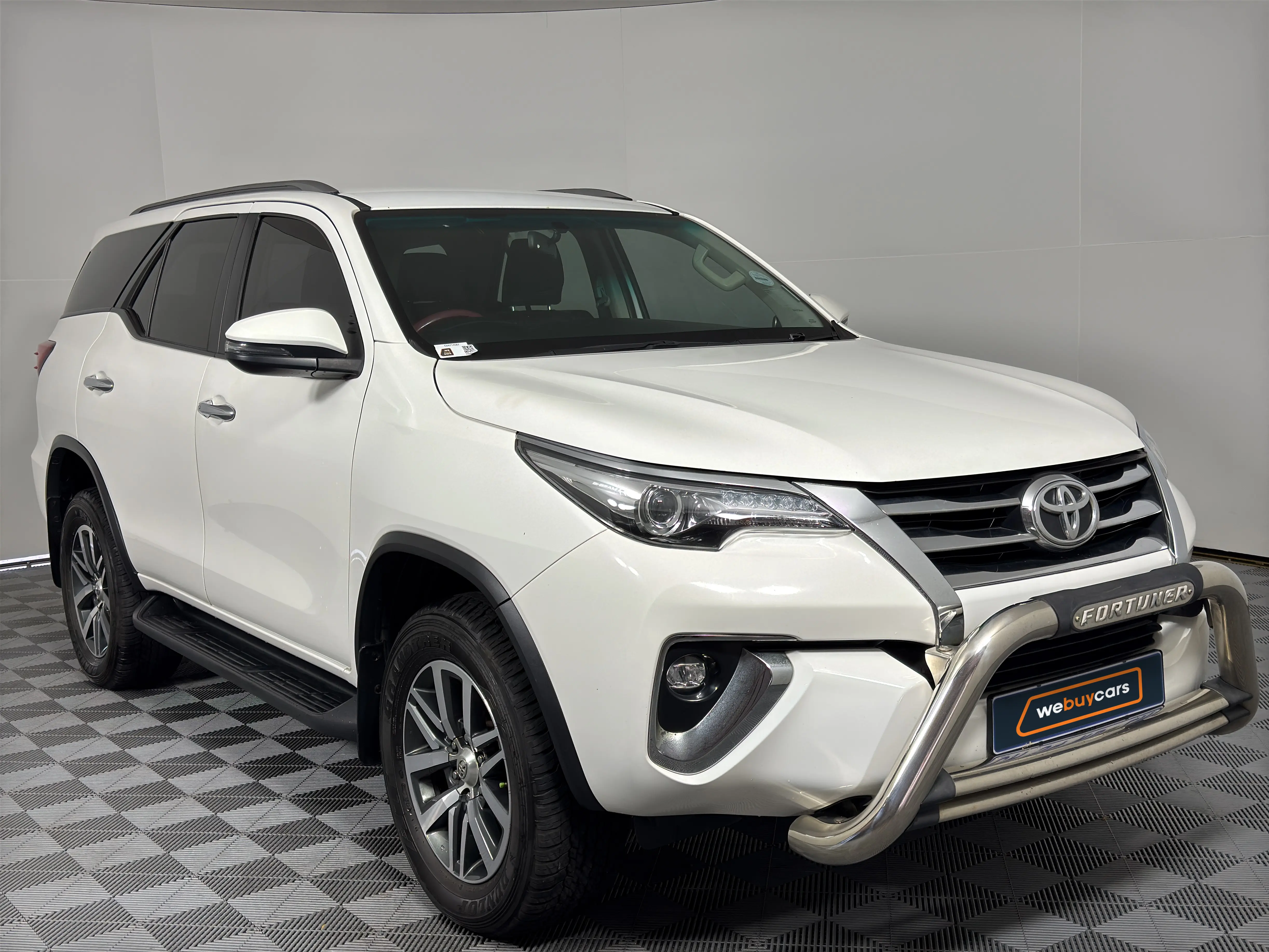 2018 Toyota Fortuner 2.8gd-6 R/B Auto, photo 3
