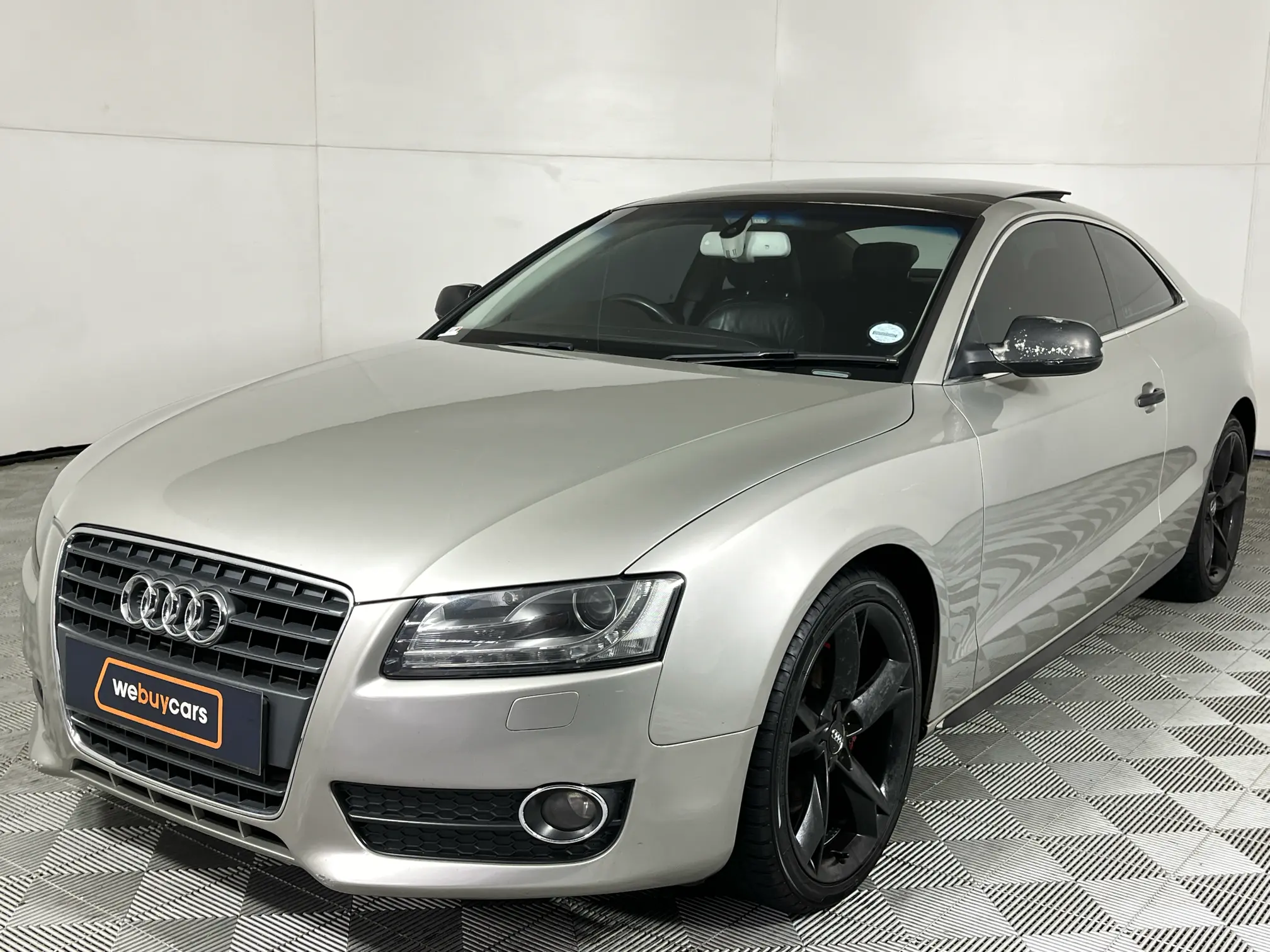 2010 Audi A5 2.0T FSI