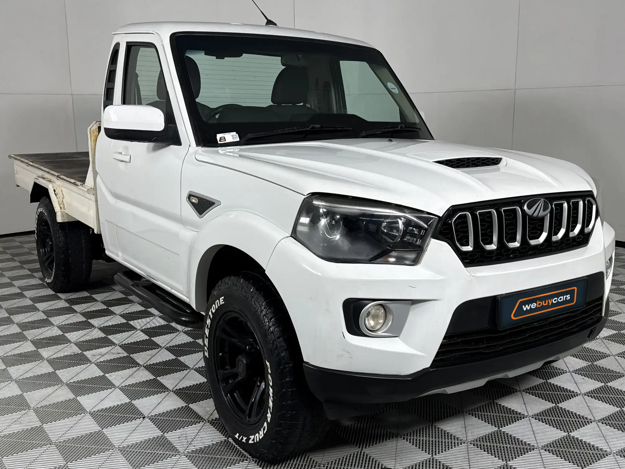 Mahindra PIK UP