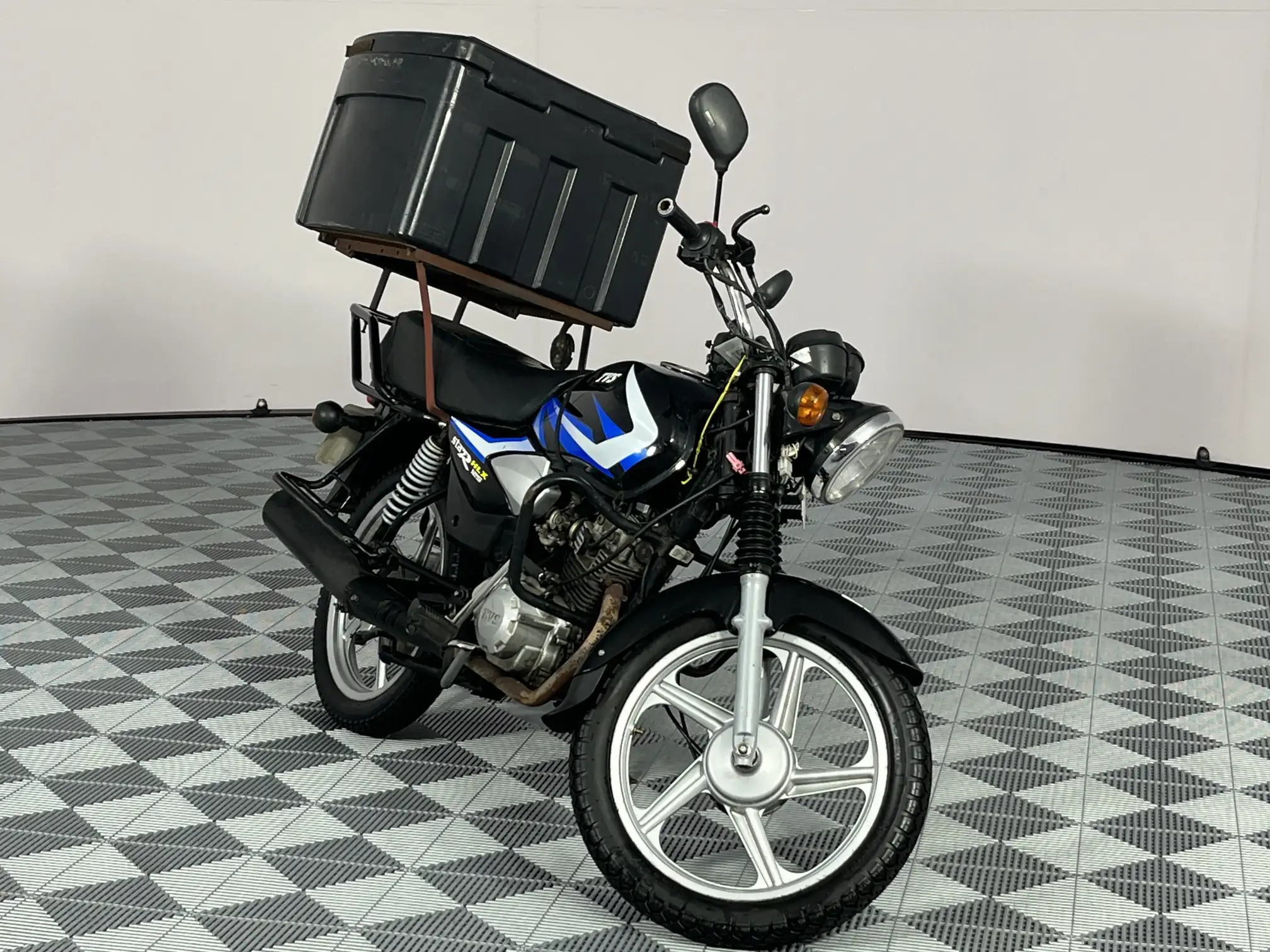 TVS 125
