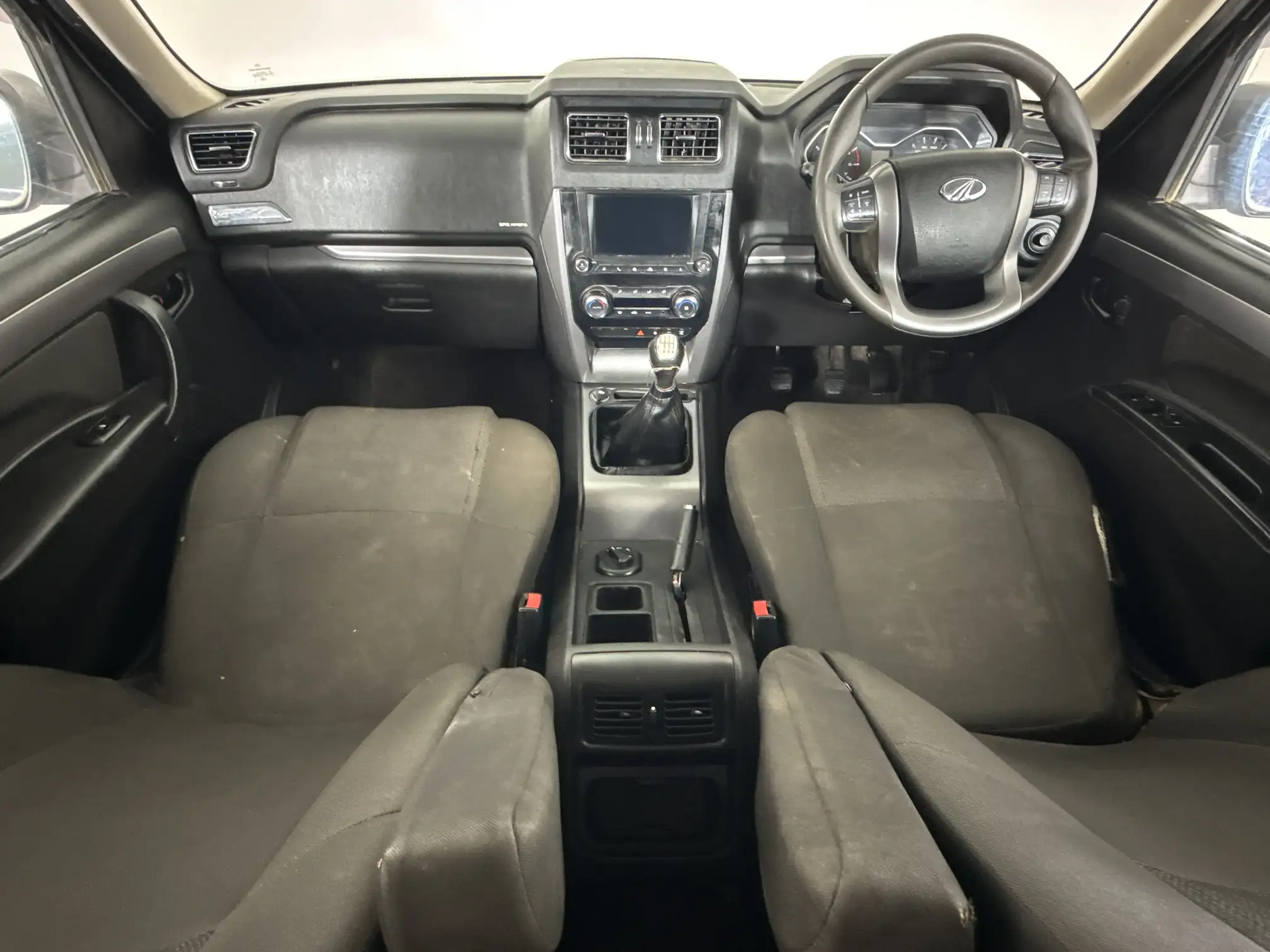 Mahindra PIK UP