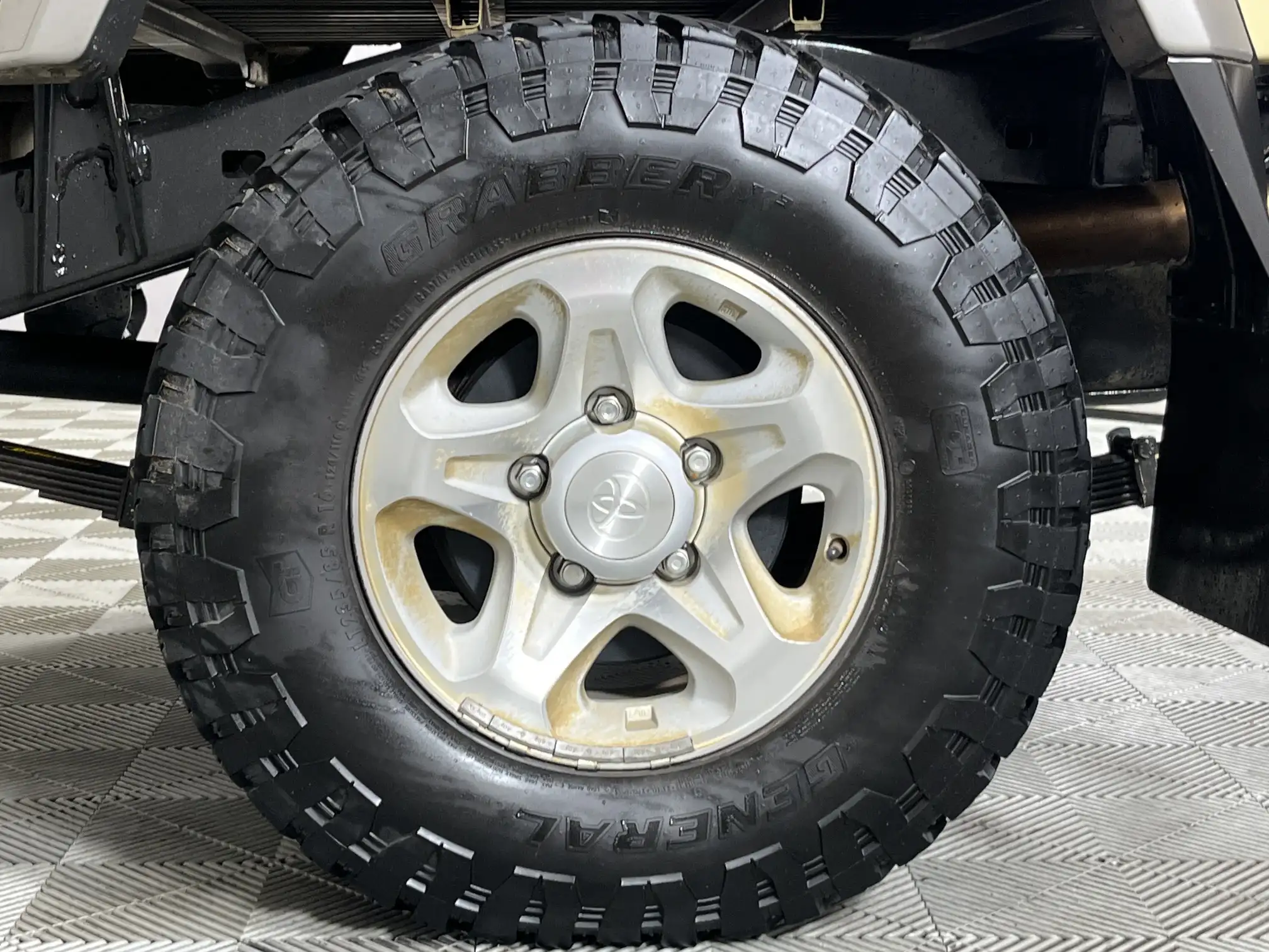 Toyota Land Cruiser