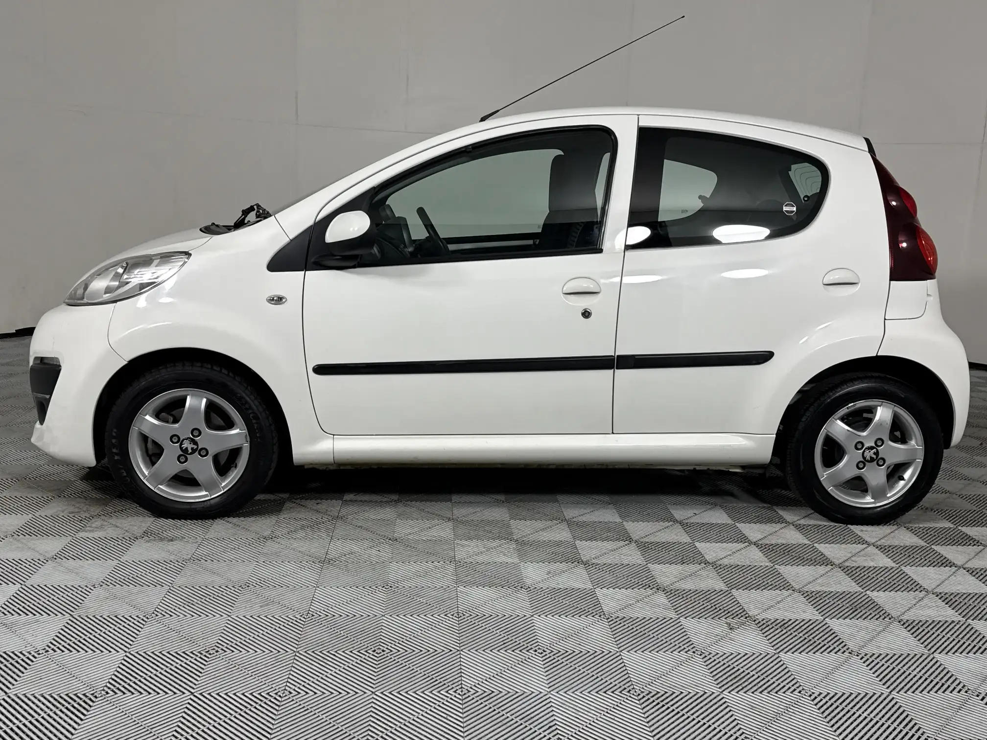 Peugeot 107