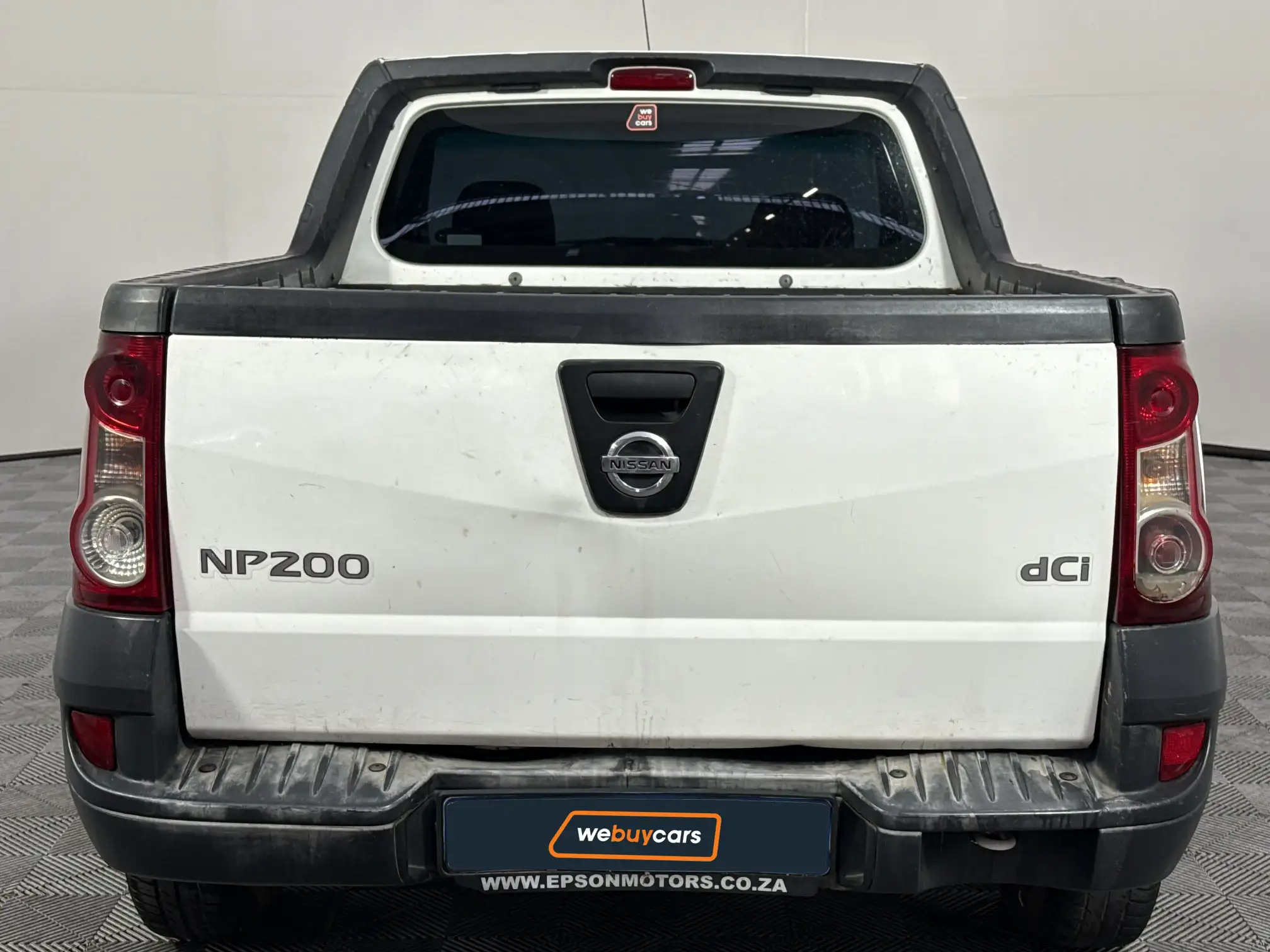 Nissan NP200