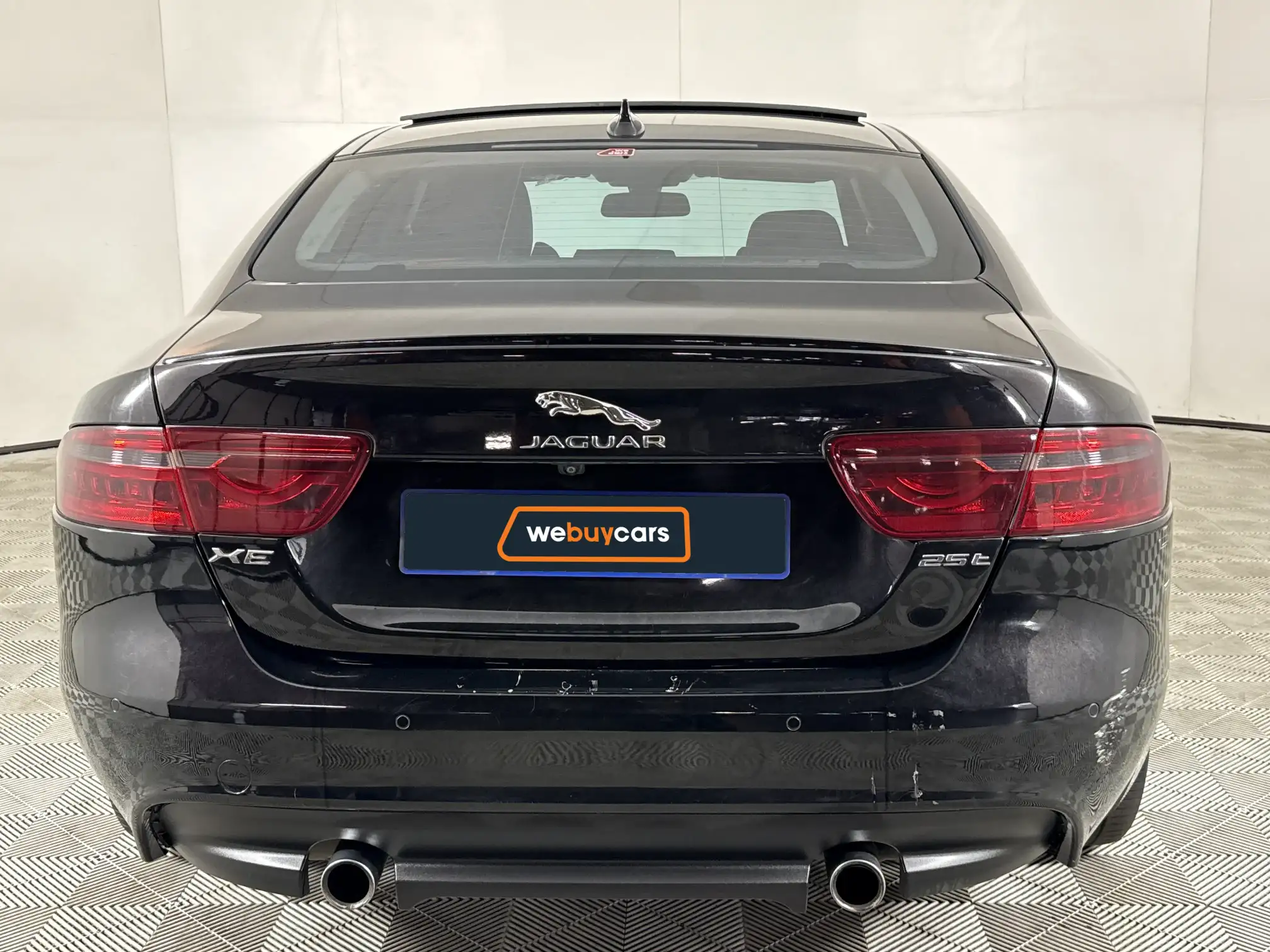 Jaguar XE
