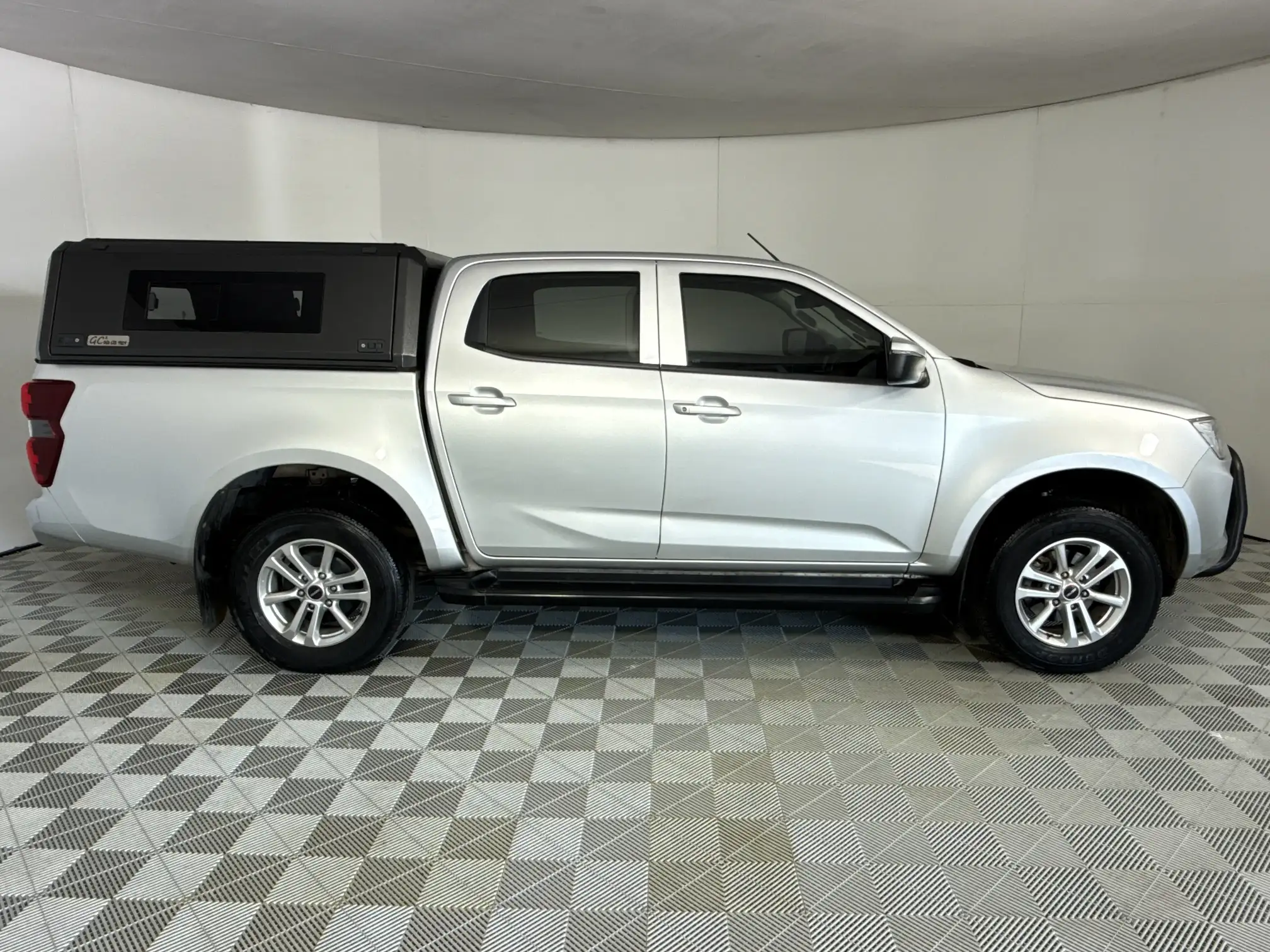 Isuzu D-MAX