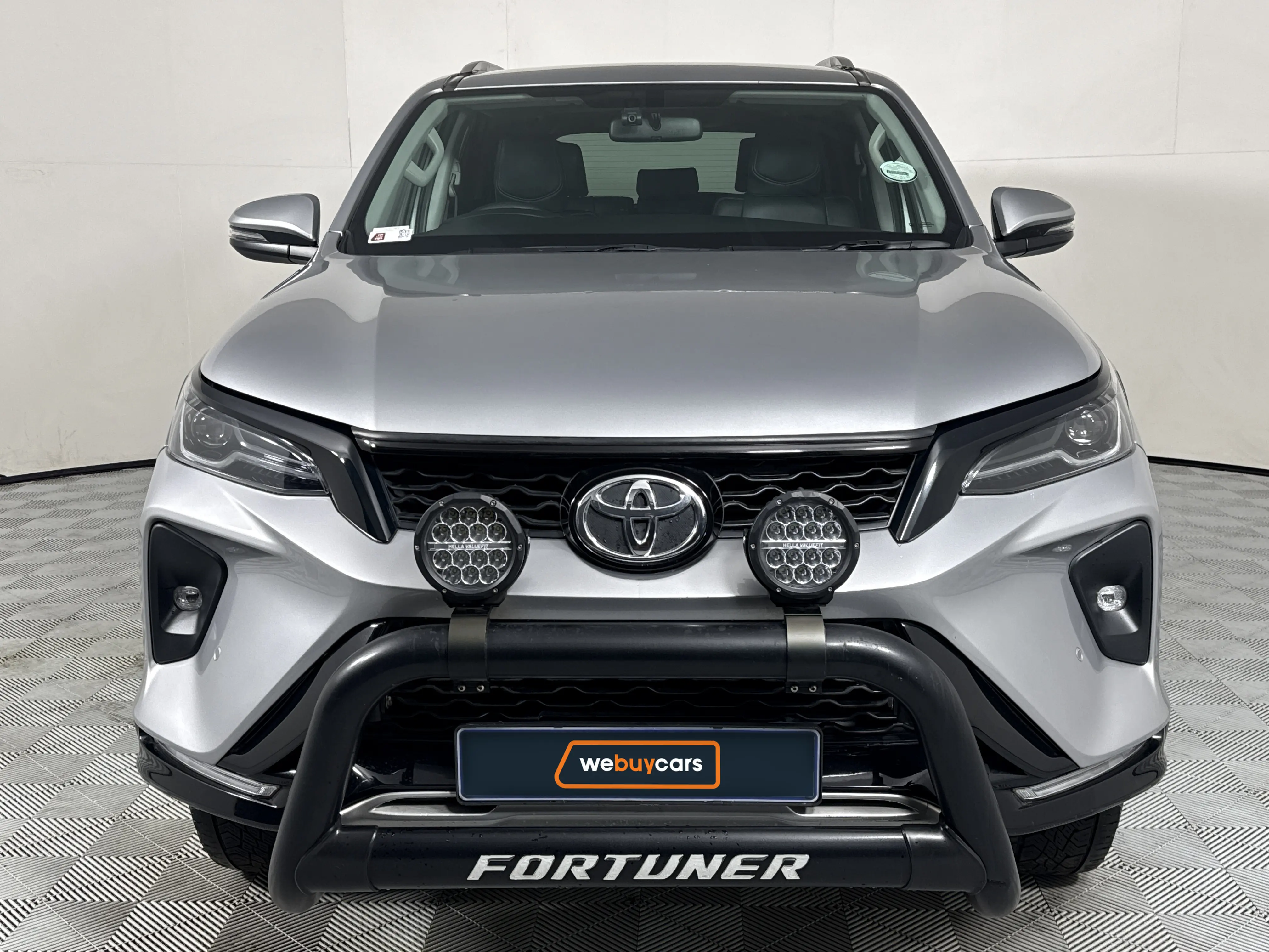 2023 Toyota Fortuner 2.4gd-6 R/B Auto, photo 2