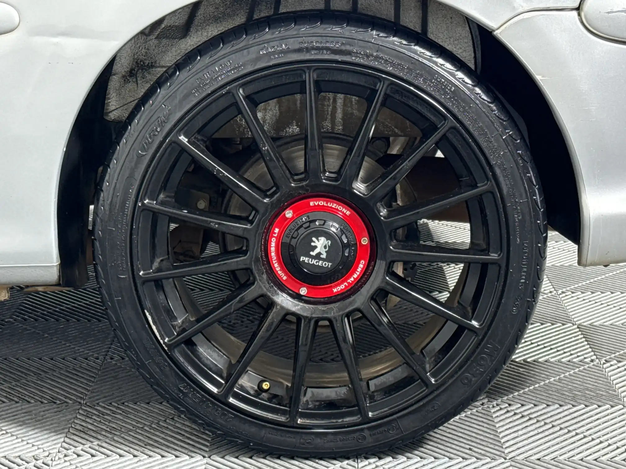 Peugeot 206