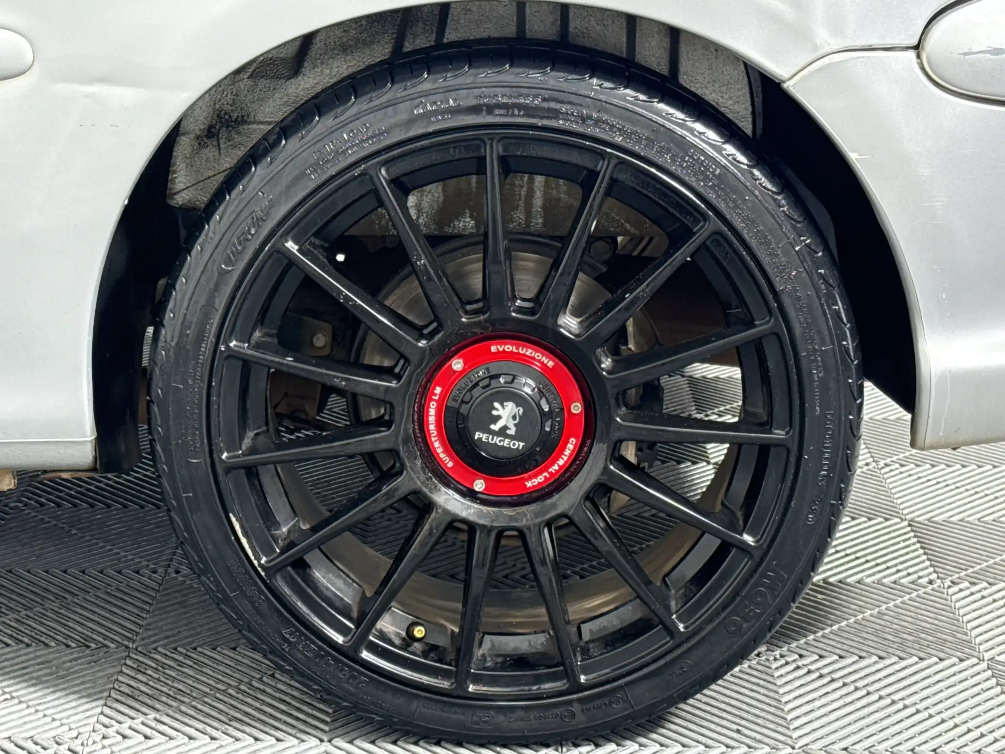 Peugeot 206