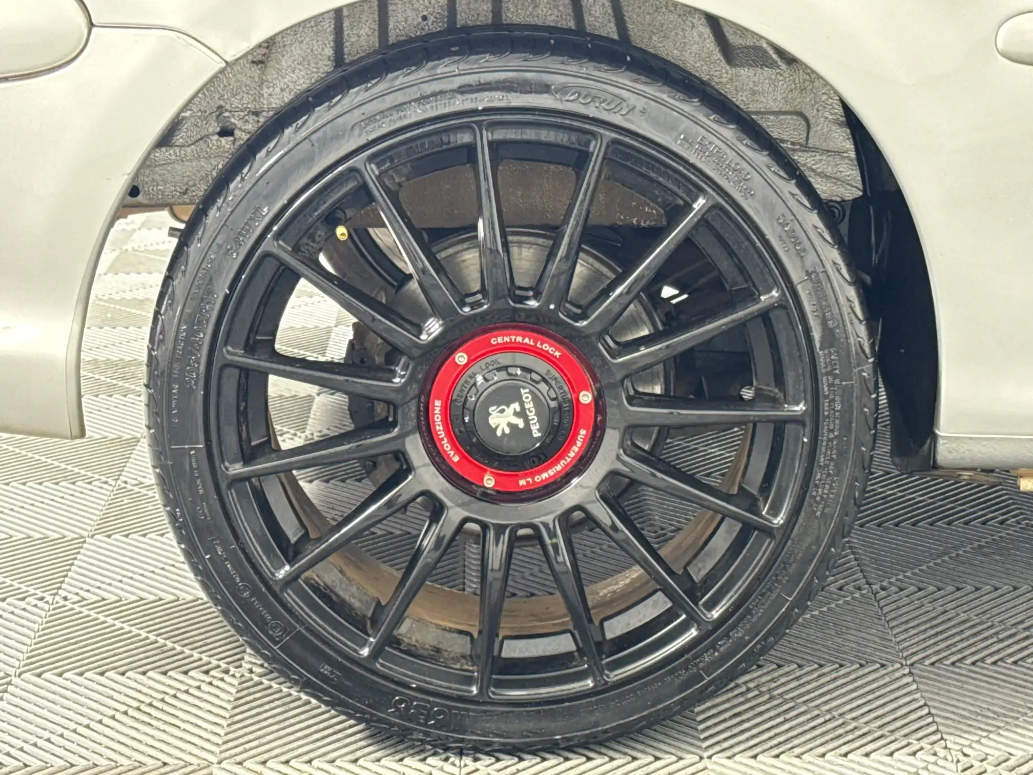 Peugeot 206