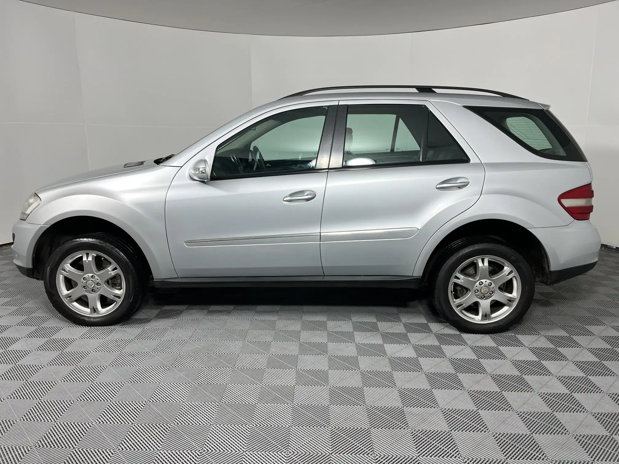 Mercedes-Benz M Class